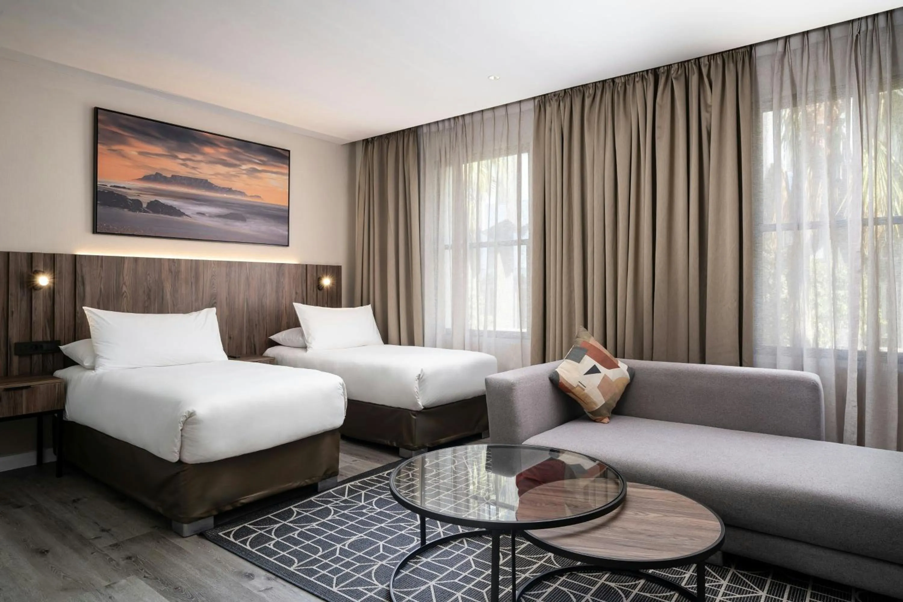 Photo of the whole room, Bed in Protea Hotel by Marriott Cape Town Waterfront Breakwater Lodge