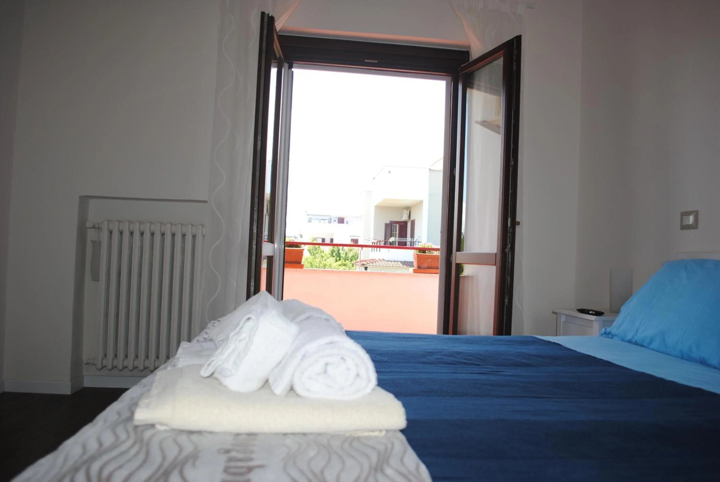 Balcony/Terrace, Bed in Annavi