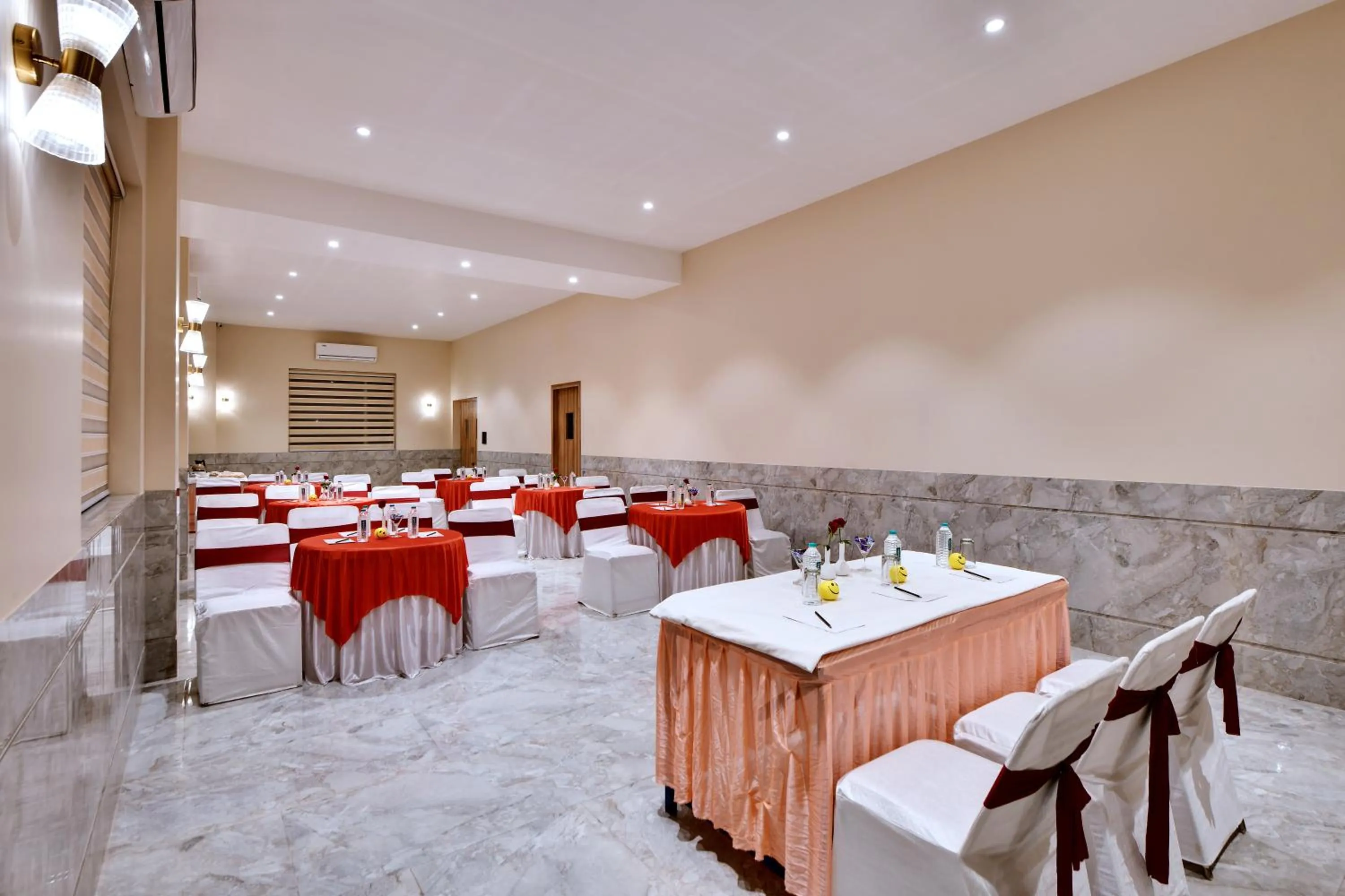 Banquet/Function facilities in Click Hotel Bhuj