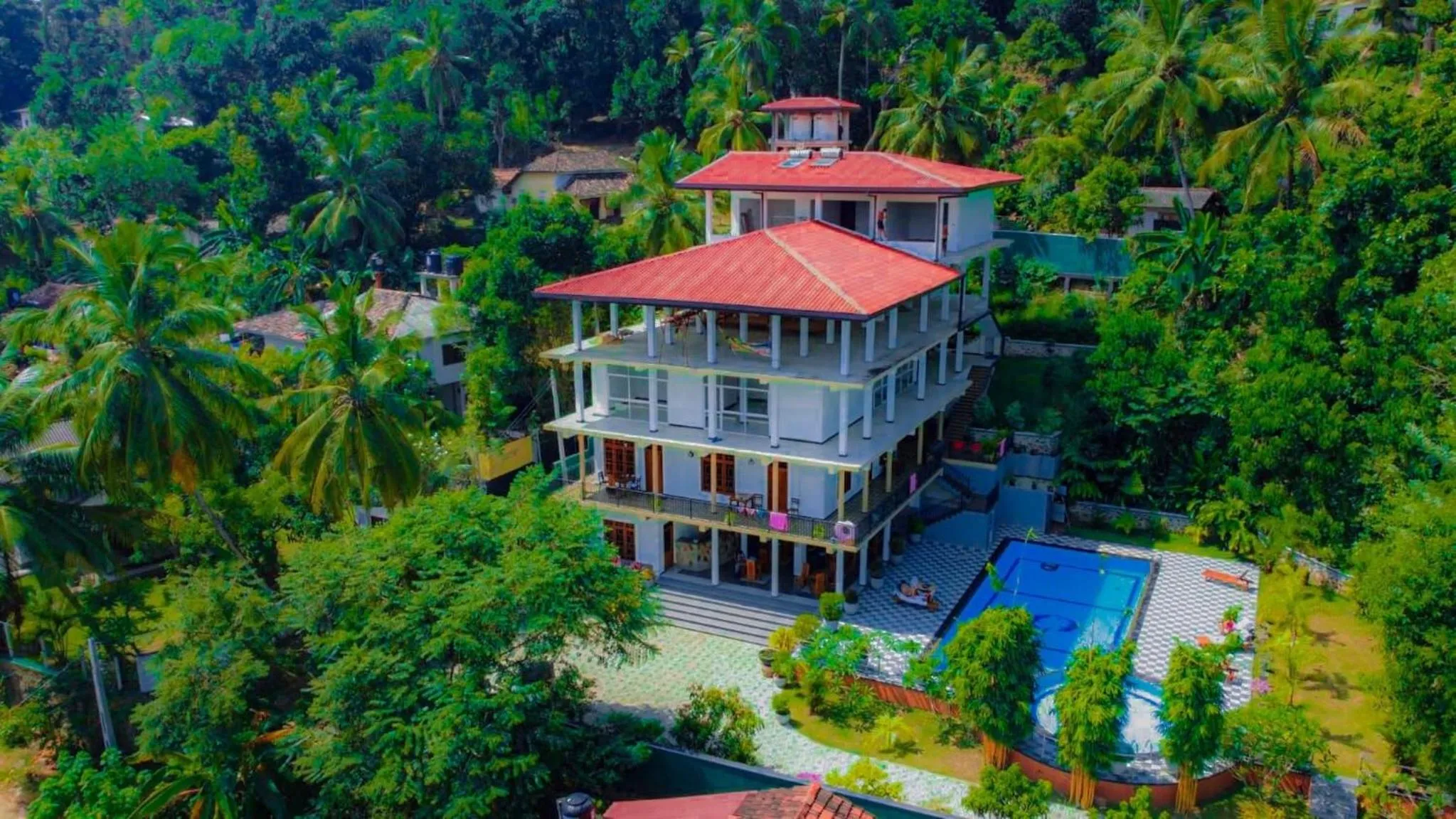 Coral Palm Villa and Apartment