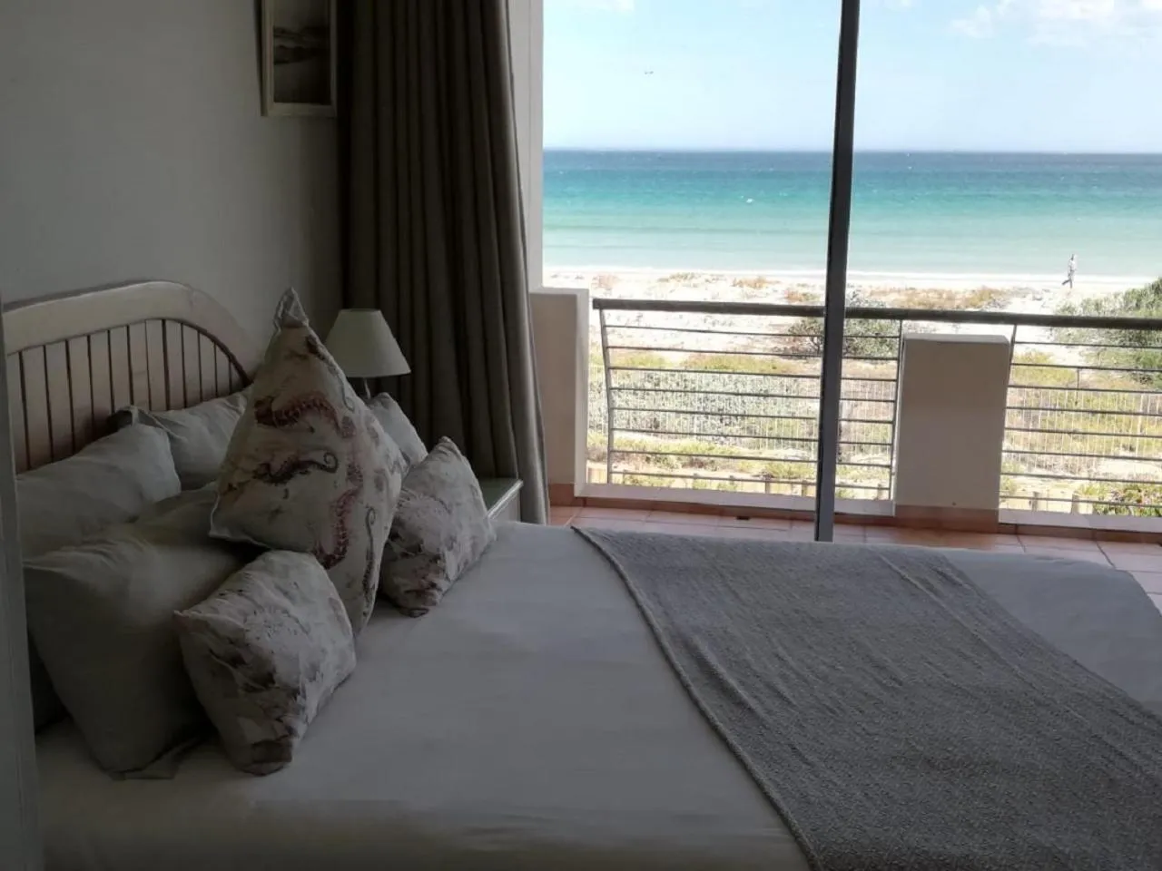 Bed in Cape Town Beachfront Apartments at Leisure Bay
