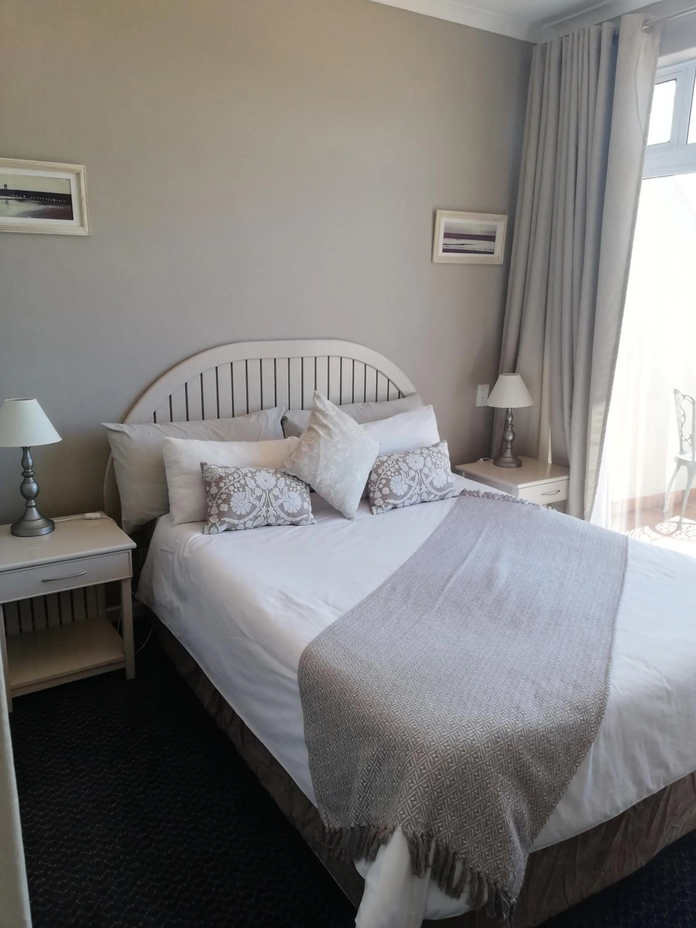 Bedroom, Bed in Cape Town Beachfront Apartments at Leisure Bay