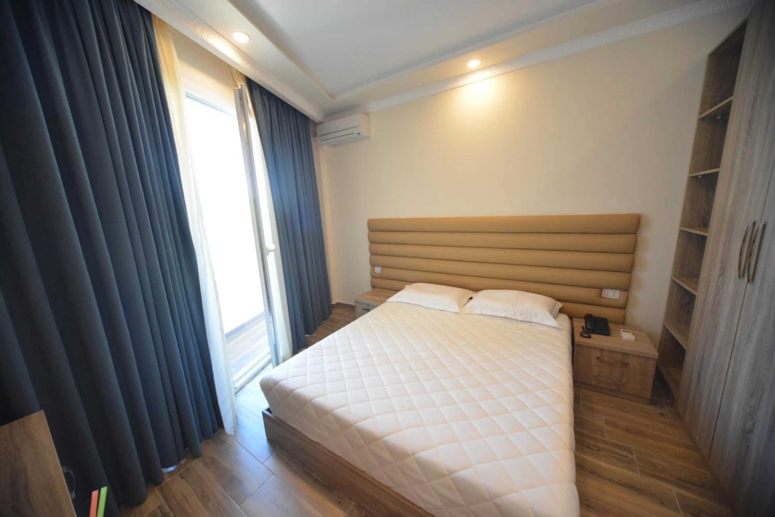 Photo of the whole room, Bed in Hotel Elesio