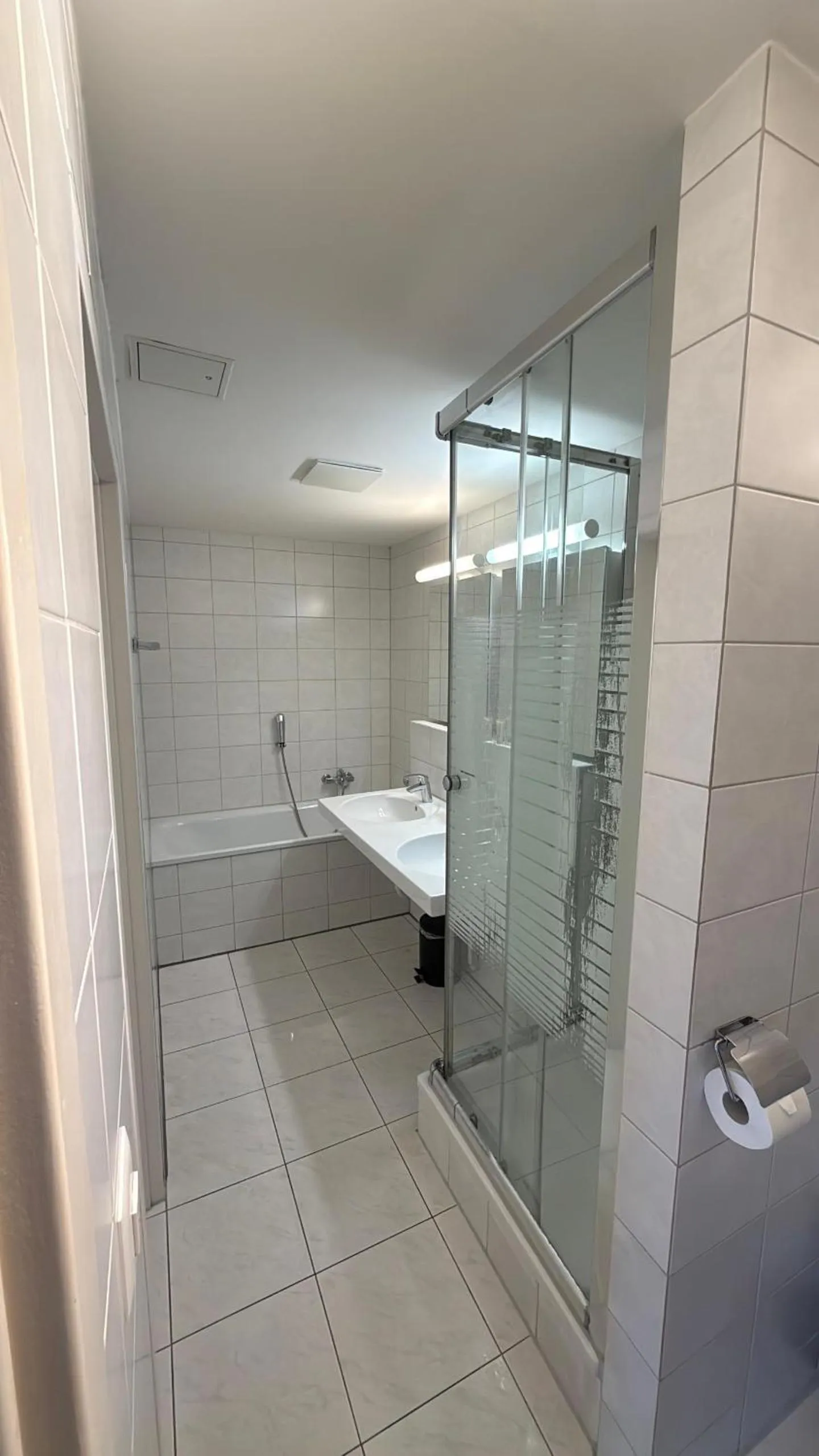 Bathroom in HITrental Stauffacher Apartments