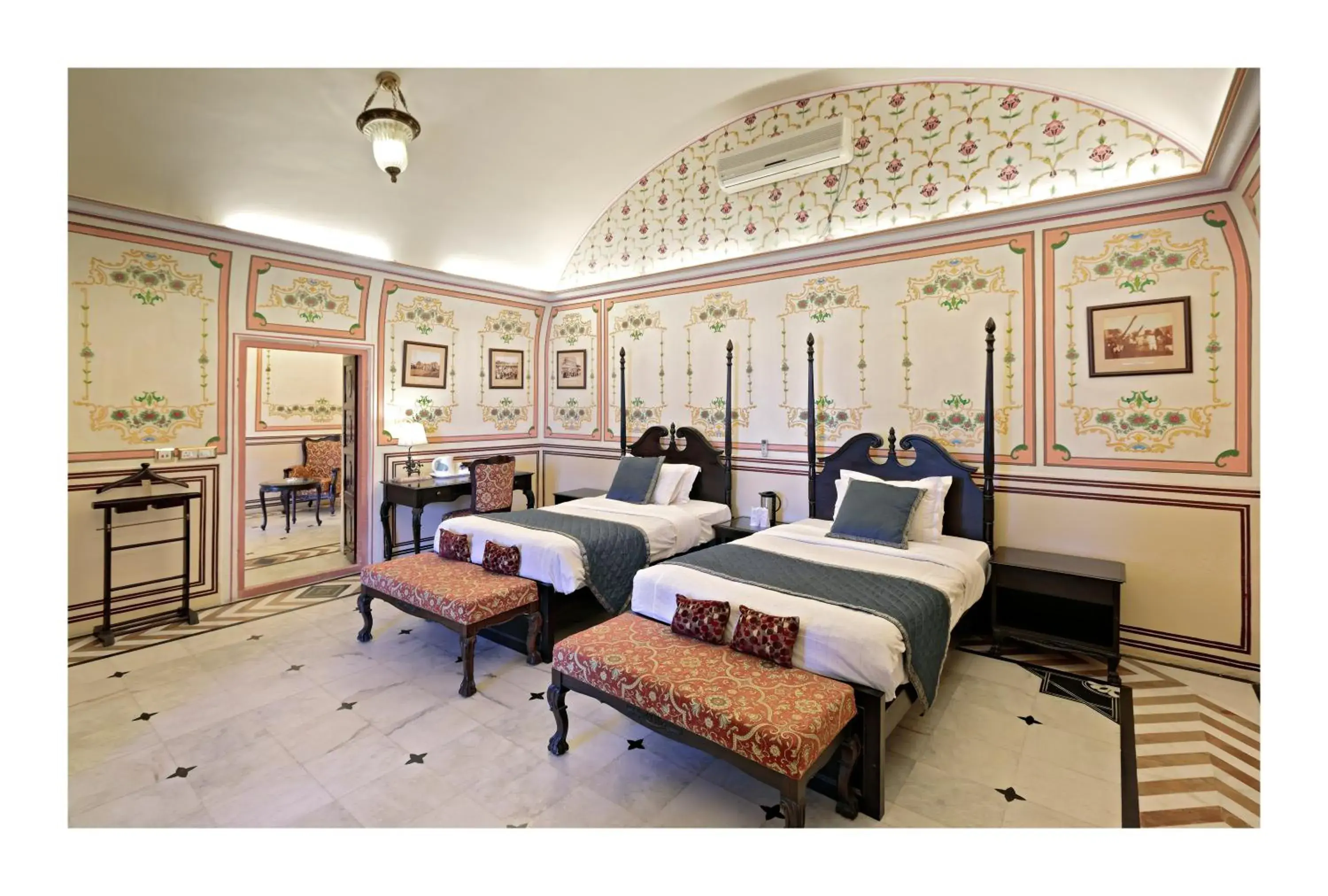 Deluxe Suite- Free early check in by 3 hours (subject to room availability),Complimentary welcome drink,10% discount on Food in Castle Kanota Deluxe Suite- Free early check in by 3 hours (subject to room availability),Complimentary welcome drink,10% discount on Food in Castle Kanota