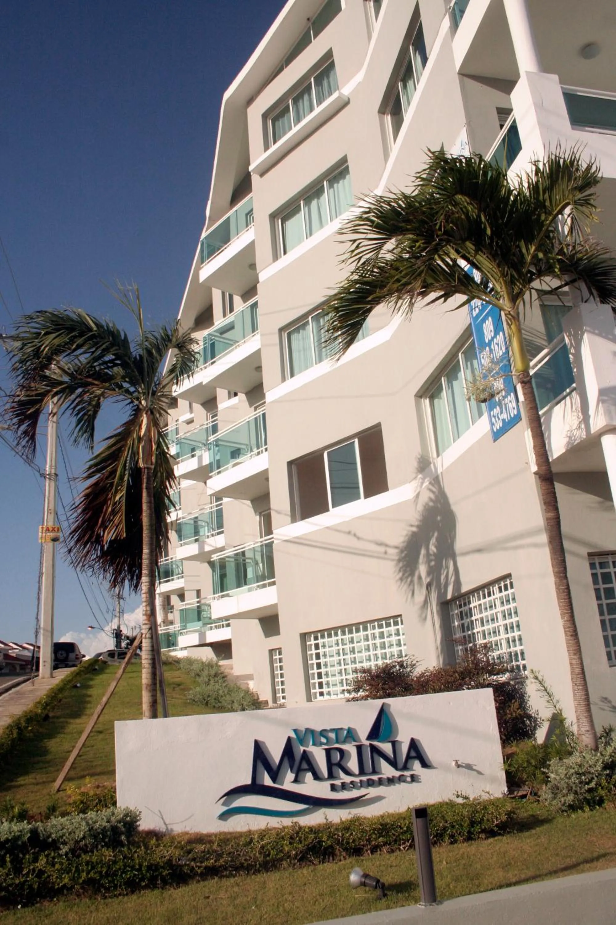 Facade/entrance in Vista Marina Residence