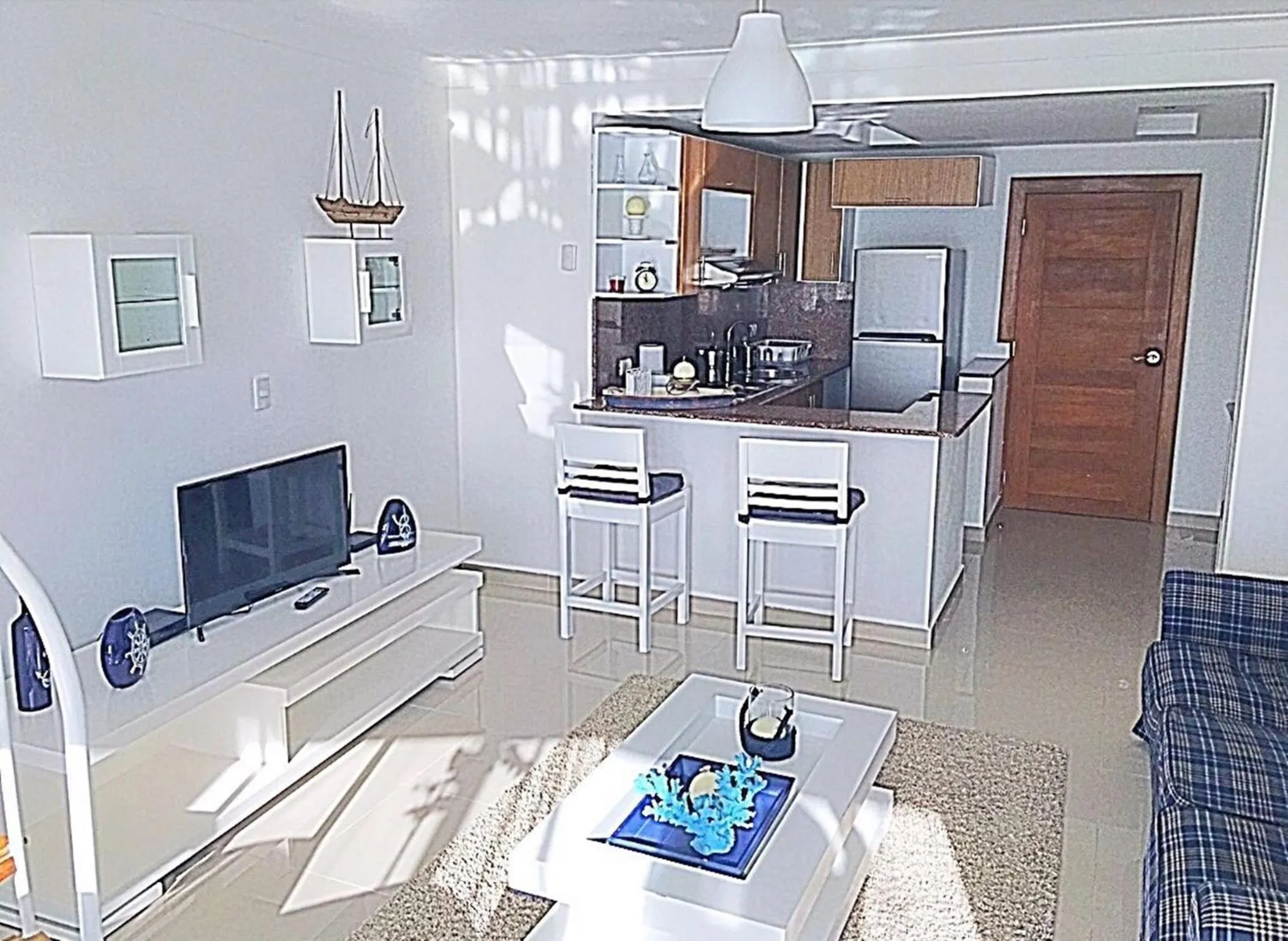 Living room in Vista Marina Residence