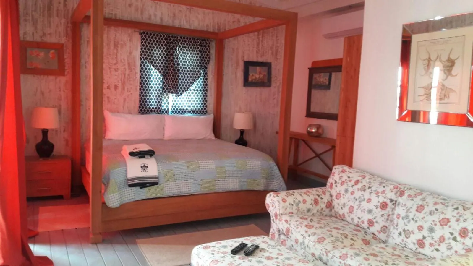 Bed in Vista Marina Residence