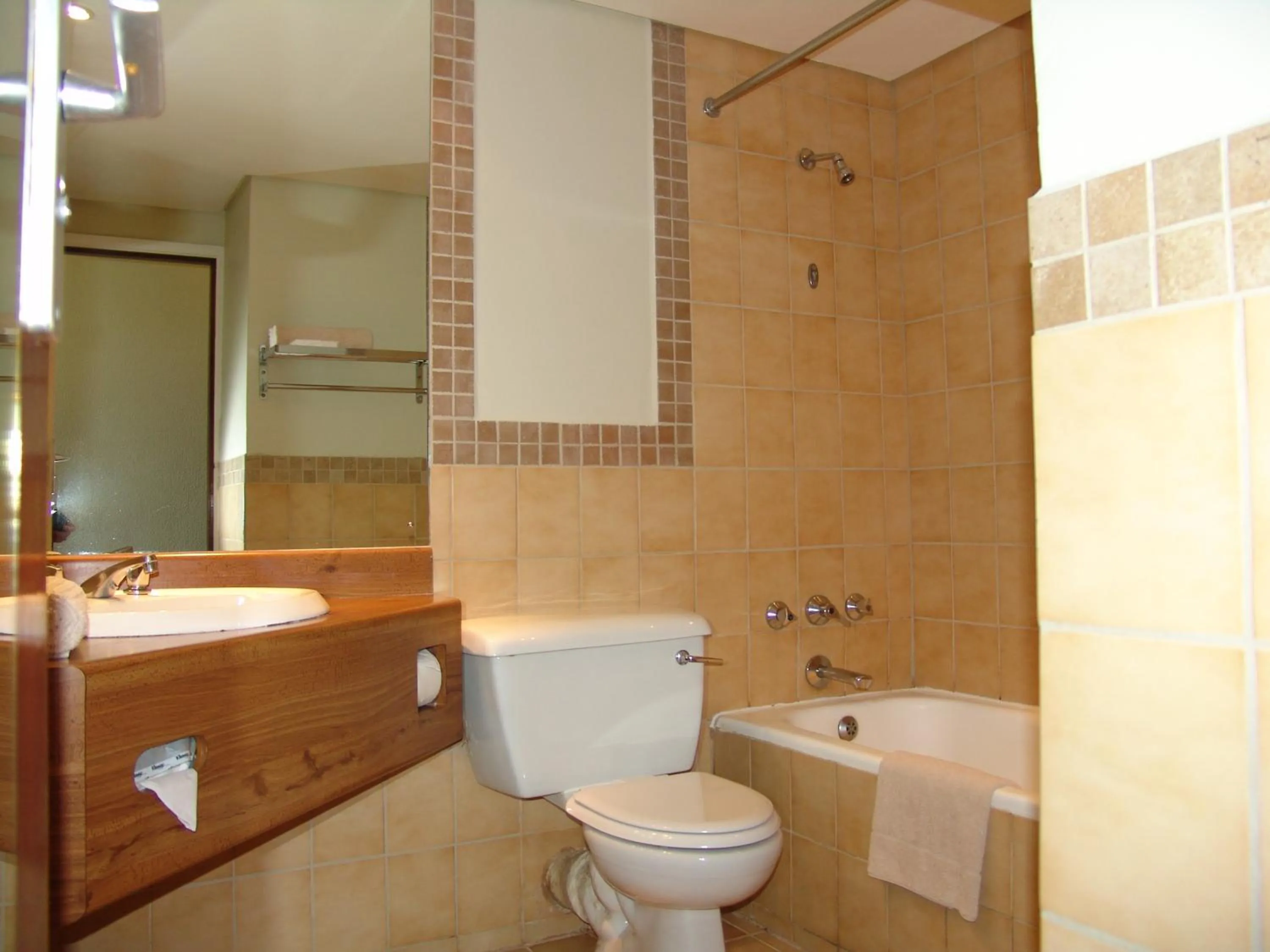 Bathroom in Wilderness Beach Hotel