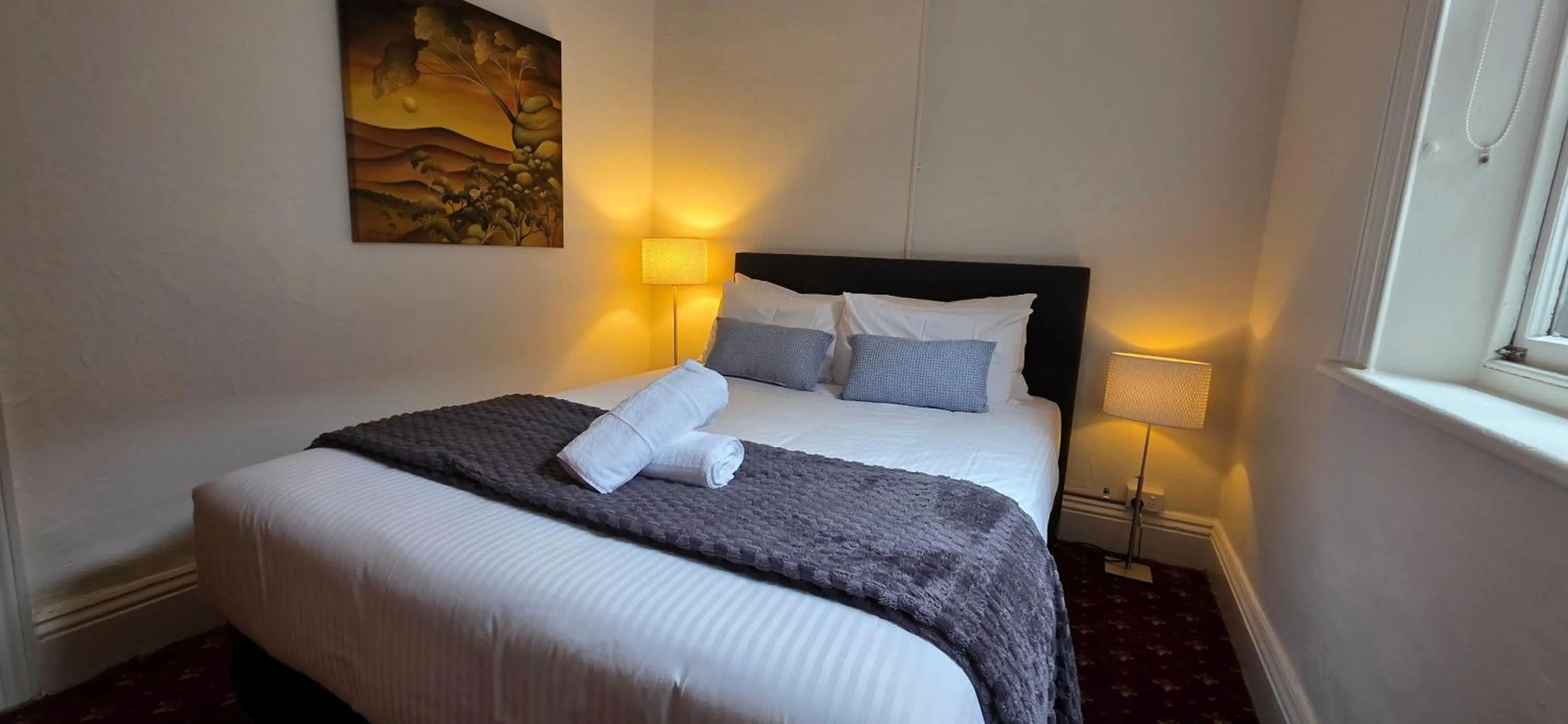 Bedroom, Bed in The Corner Hotel Alexandra