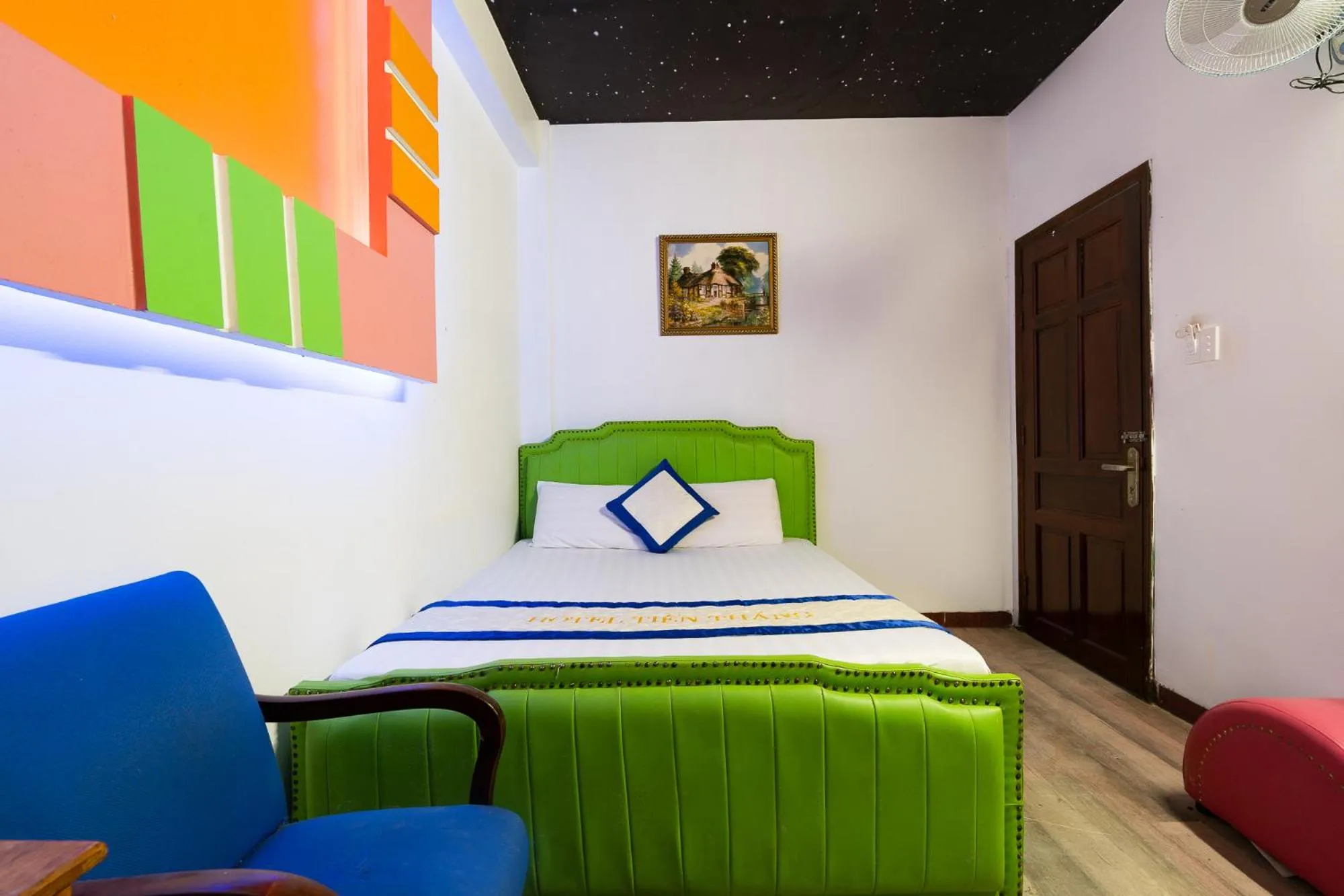 Bedroom, Bed in Collection O District Tan Phu - Tien Thang Hotel