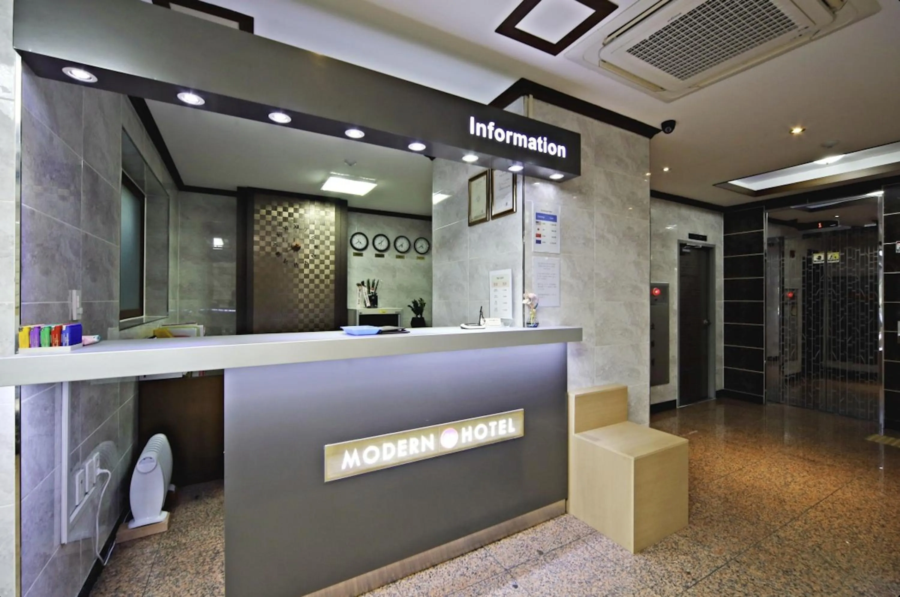 Modern Business Hotel