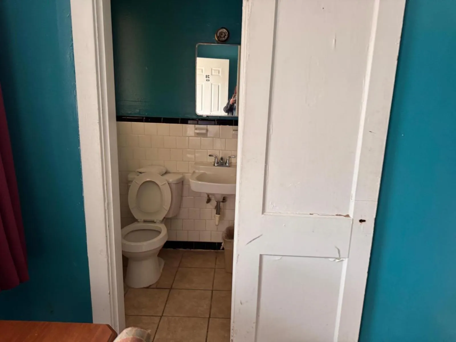 Bathroom in Walkers Inn Dothan by Hotel O