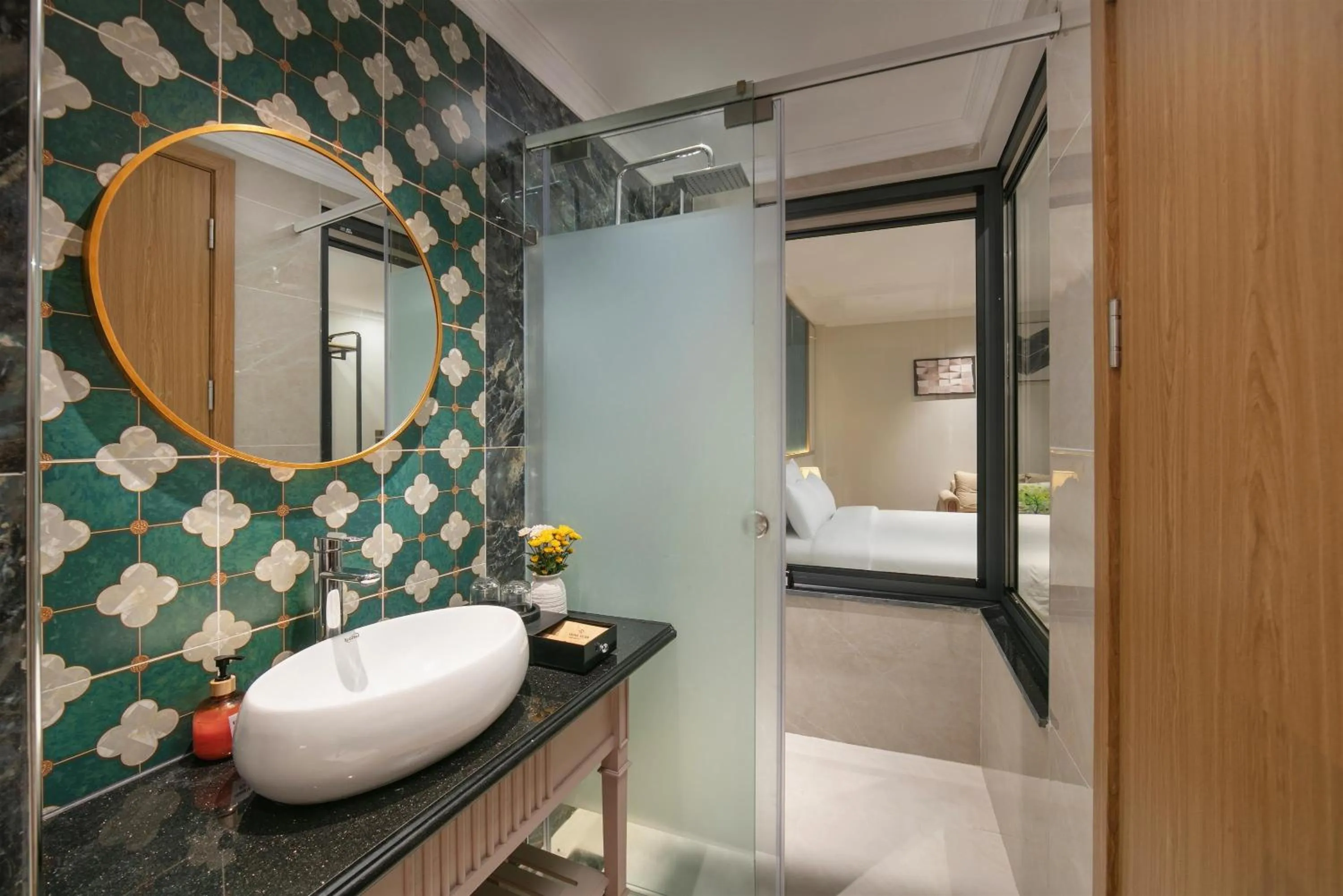 Bathroom, Bed in Dong Xuan Boutique Hotel