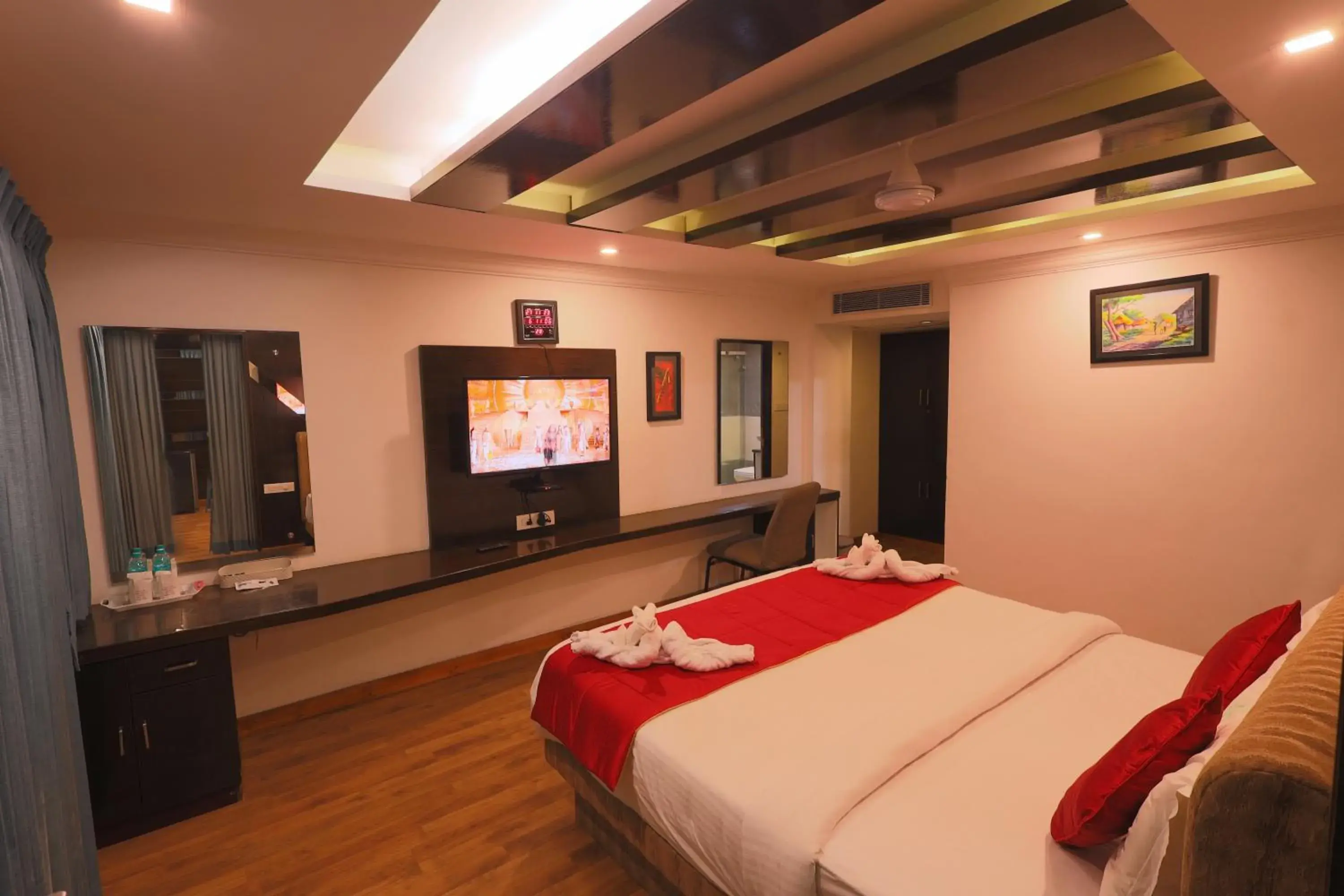 Executive Suite - single occupancy in Hotel PVK Grand Dindigul Executive Suite - single occupancy in Hotel PVK Grand Dindigul