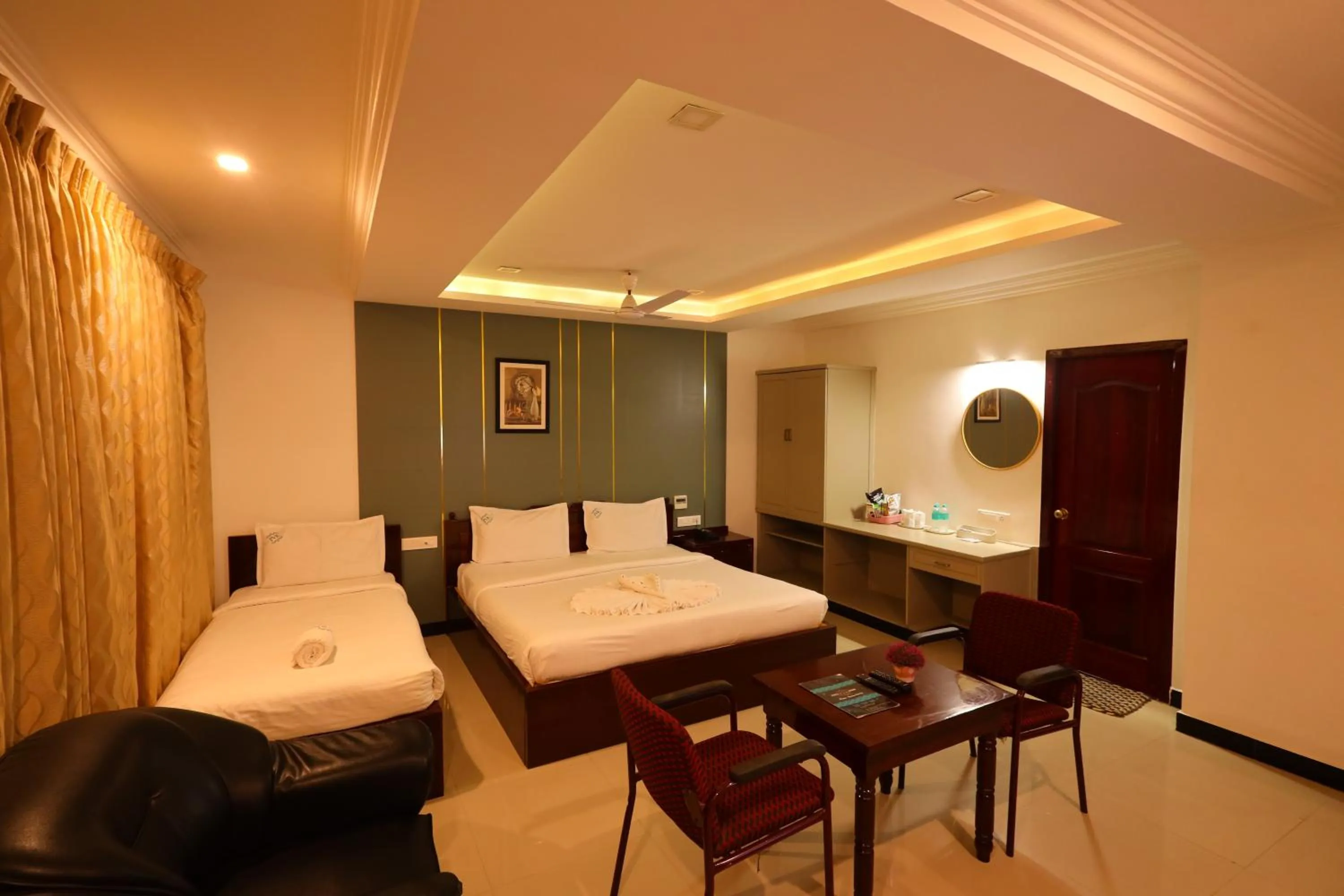Bed in Hotel PVK Grand Dindigul