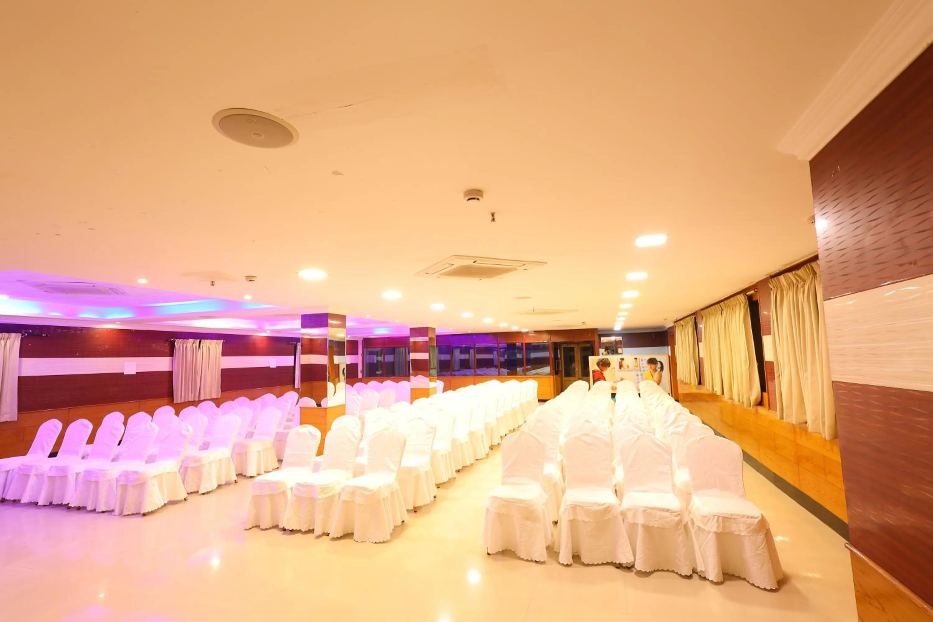 Hotel PVK Grand Dindigul