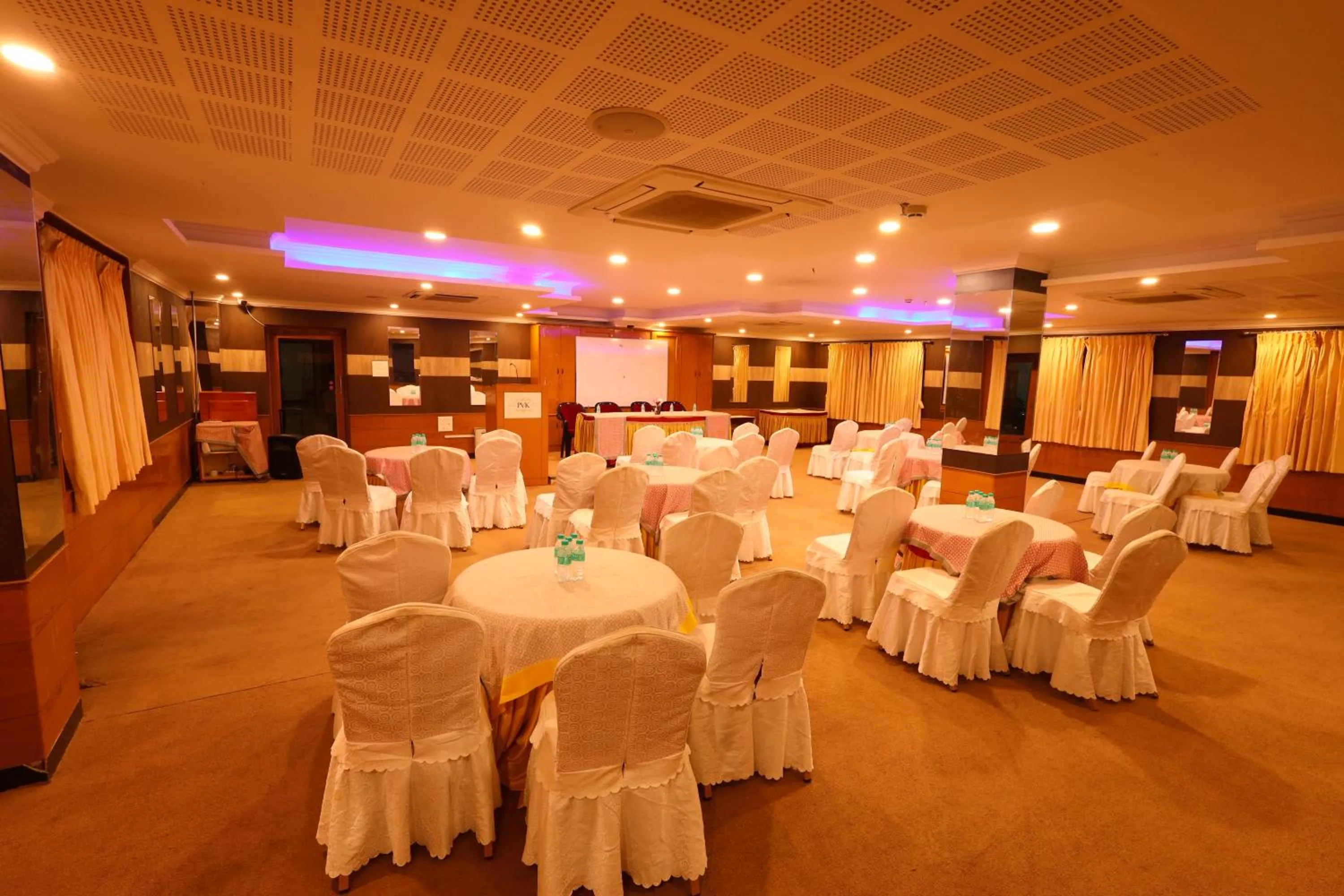 Hotel PVK Grand Dindigul