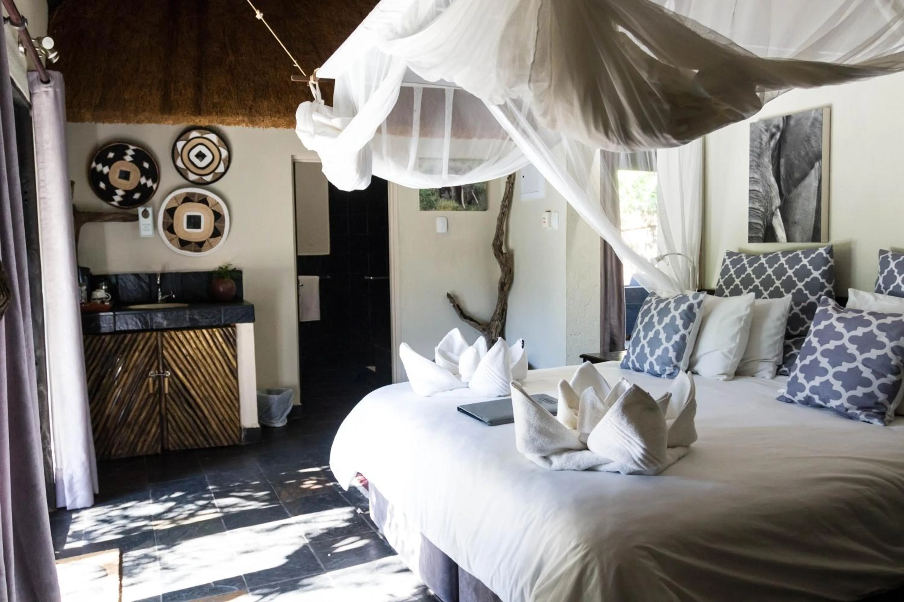 Bed in Ezulwini Game Lodges