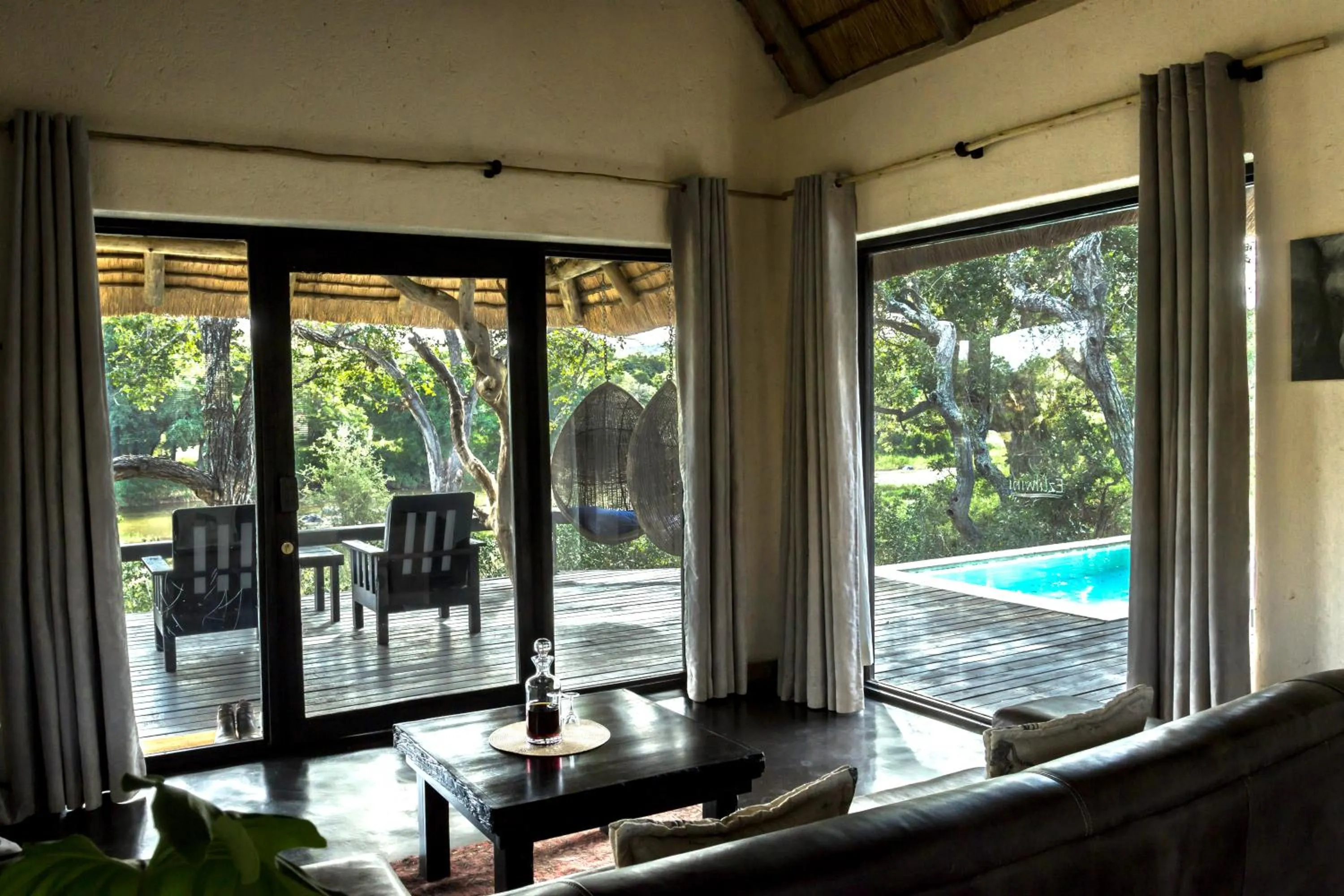 Lounge or bar in Ezulwini Game Lodges