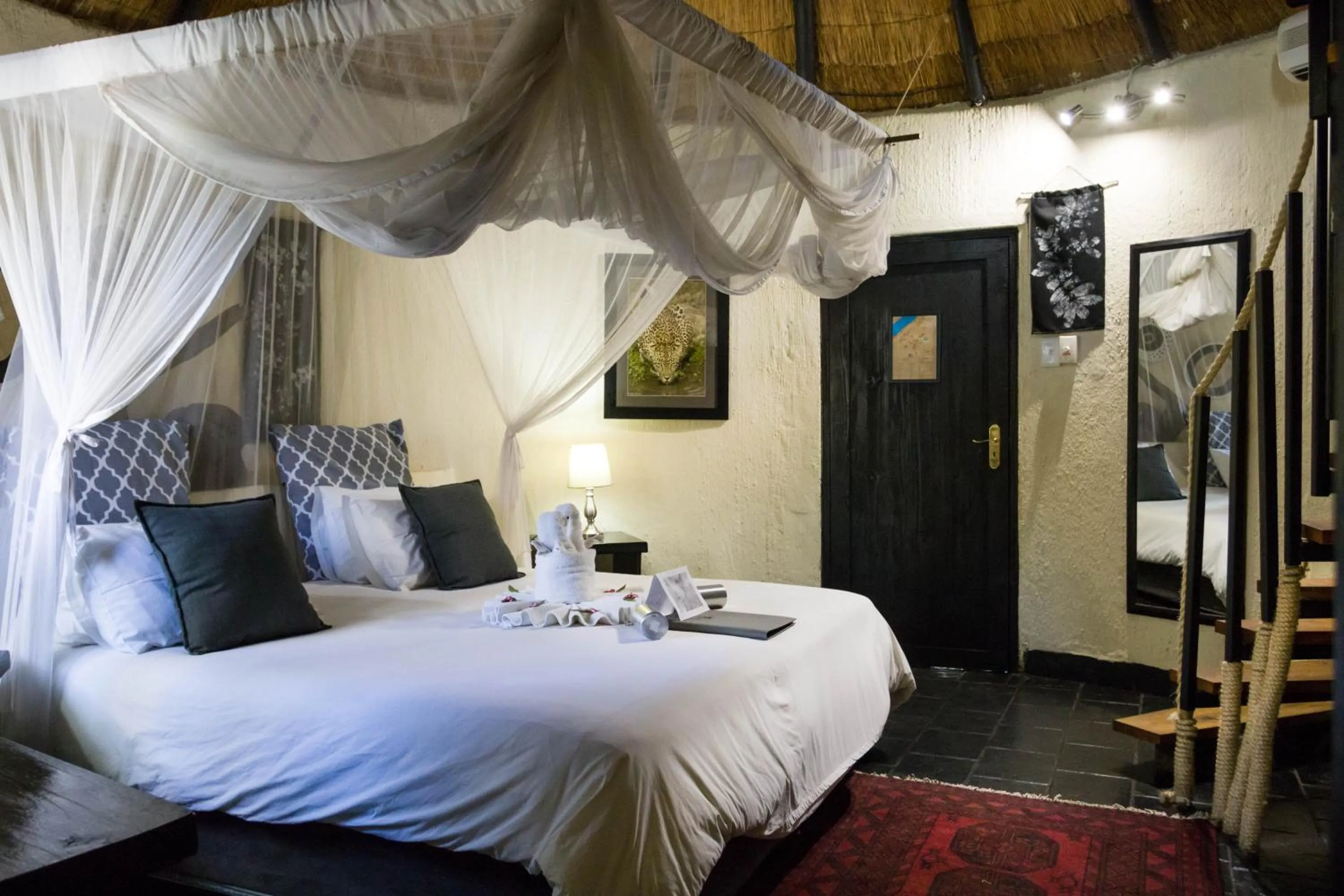 Bed in Ezulwini Game Lodges