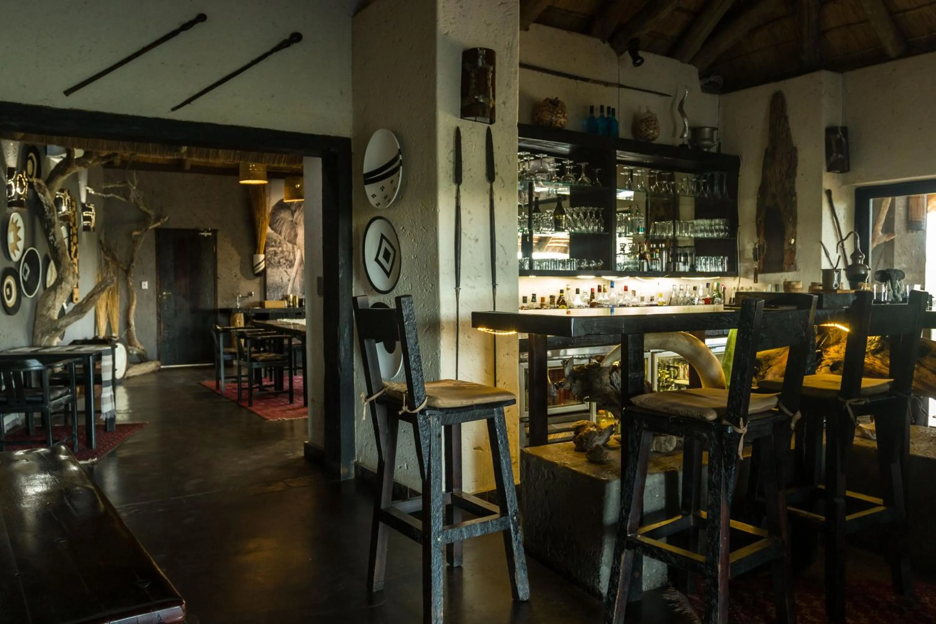 Lounge or bar in Ezulwini Game Lodges