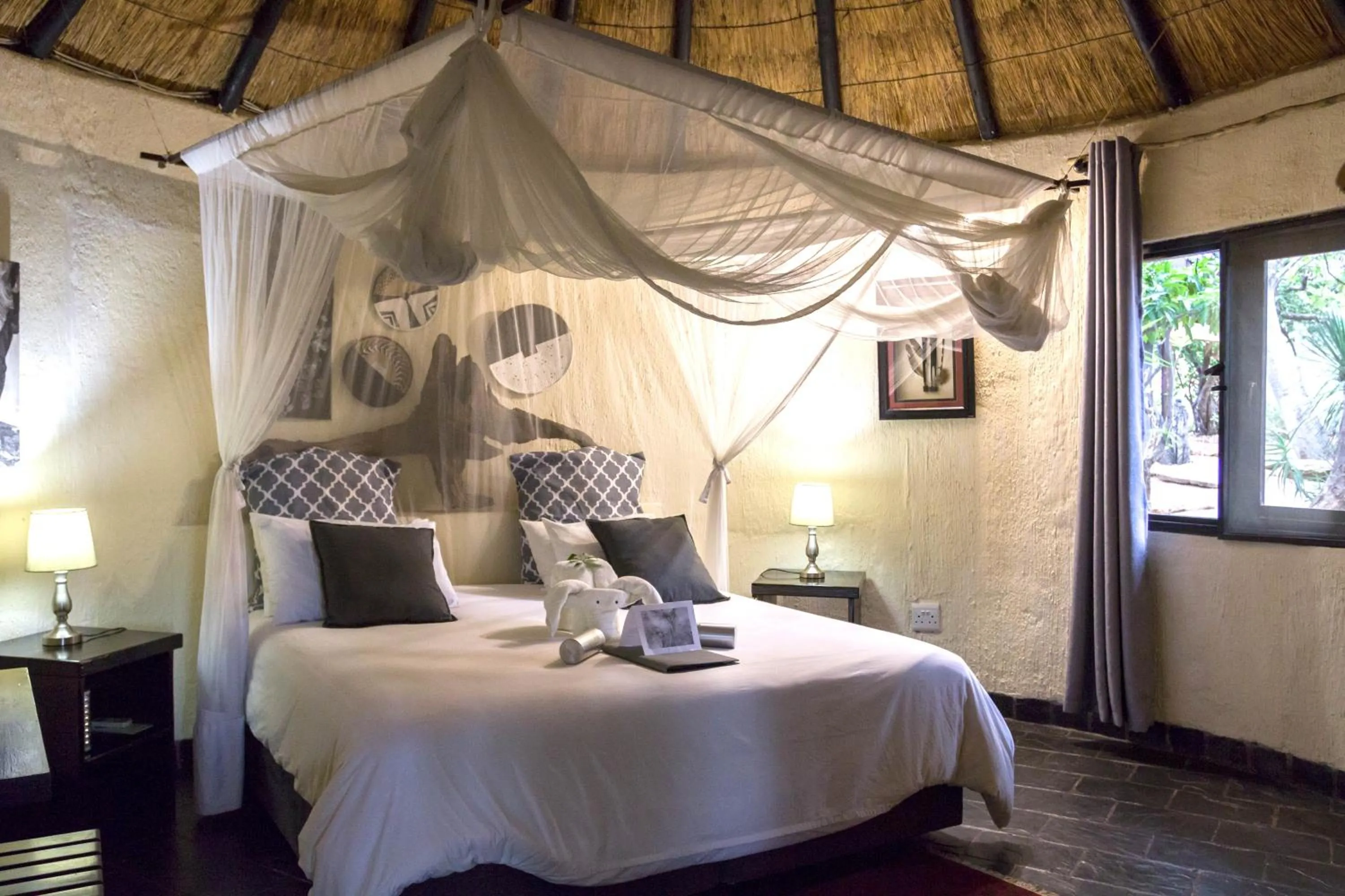 Bed in Ezulwini Game Lodges