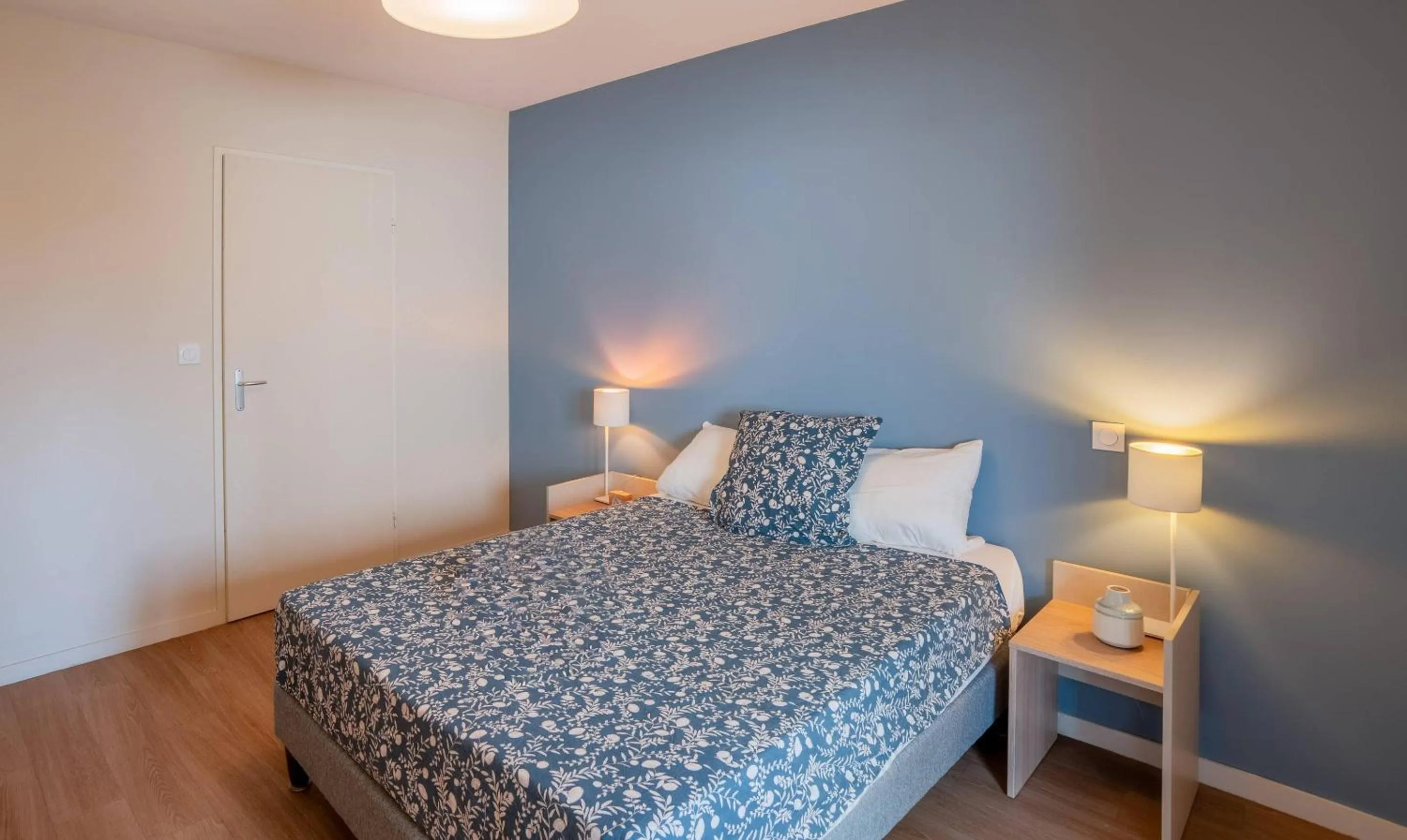 Bed in Quality Aparthotel Toulouse Ponts Jumeaux