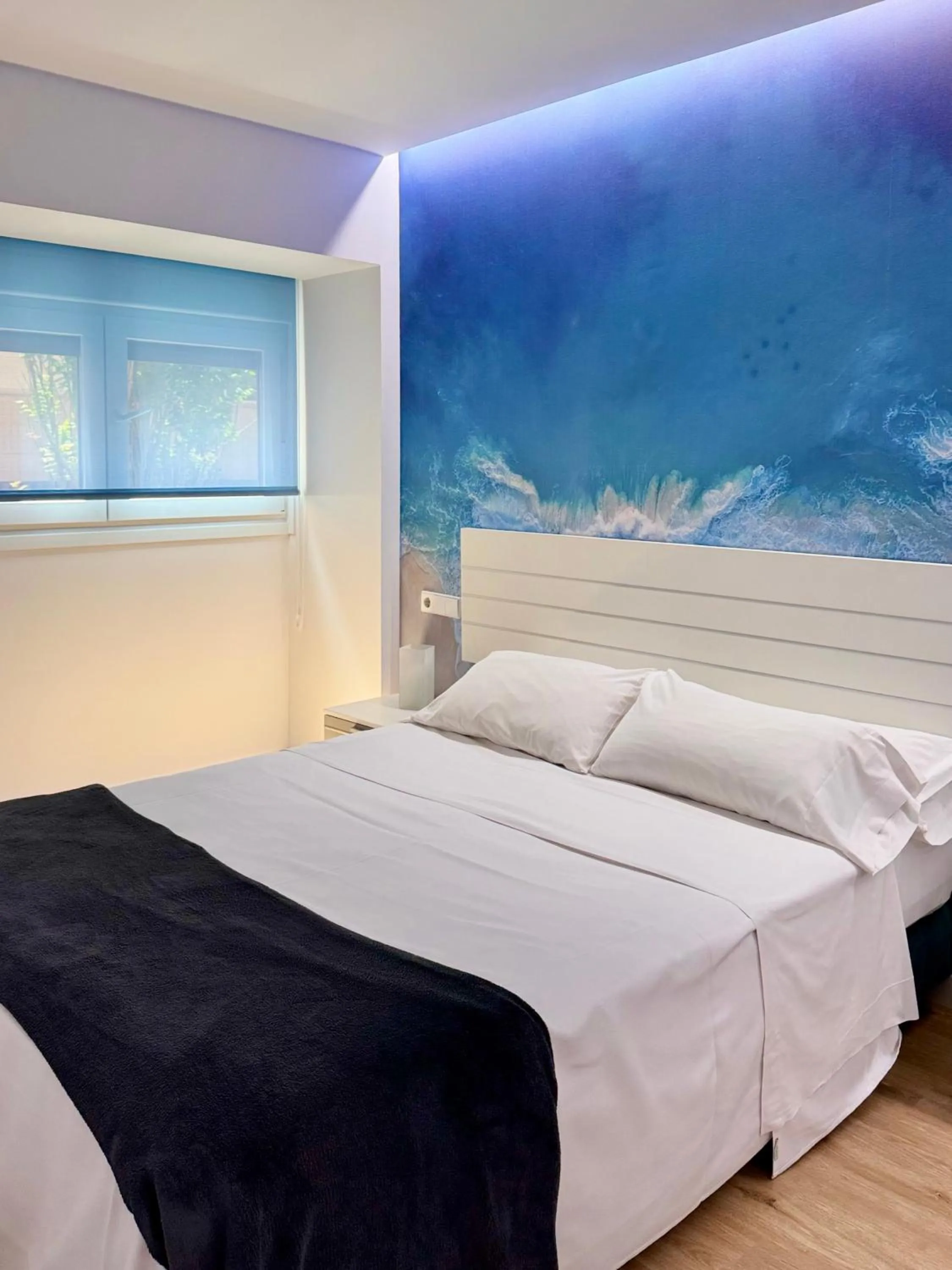 Bed in Color Suites Alicante