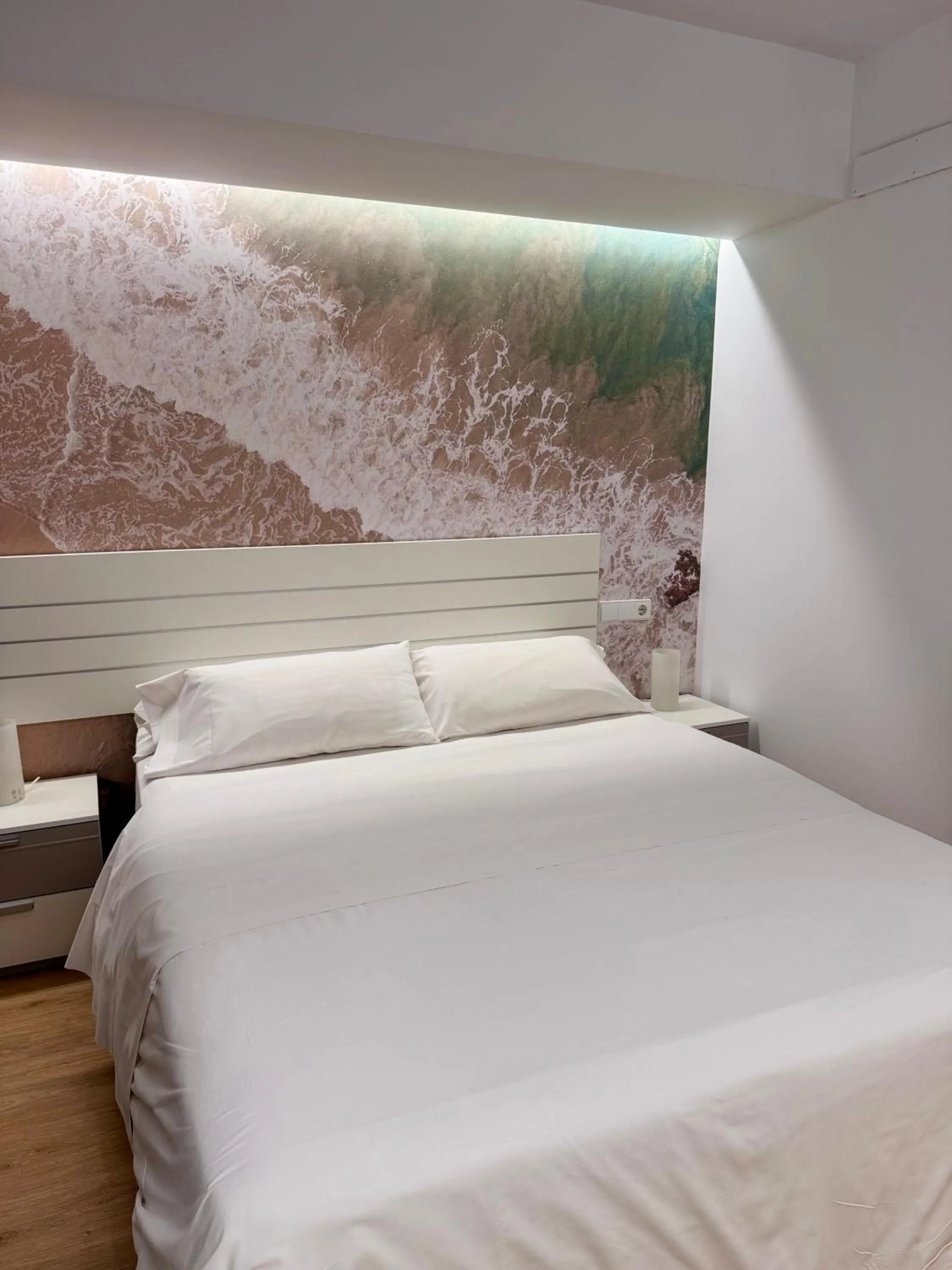 Bed in Color Suites Alicante