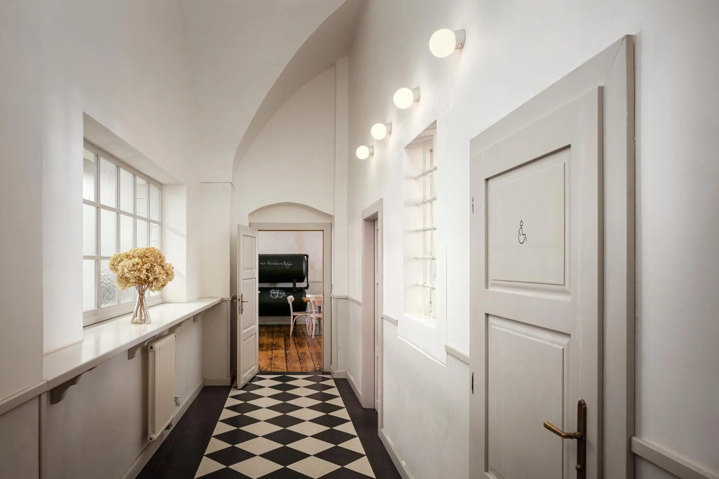 Restaurant/places to eat in Dům Hostů Klášter Broumov