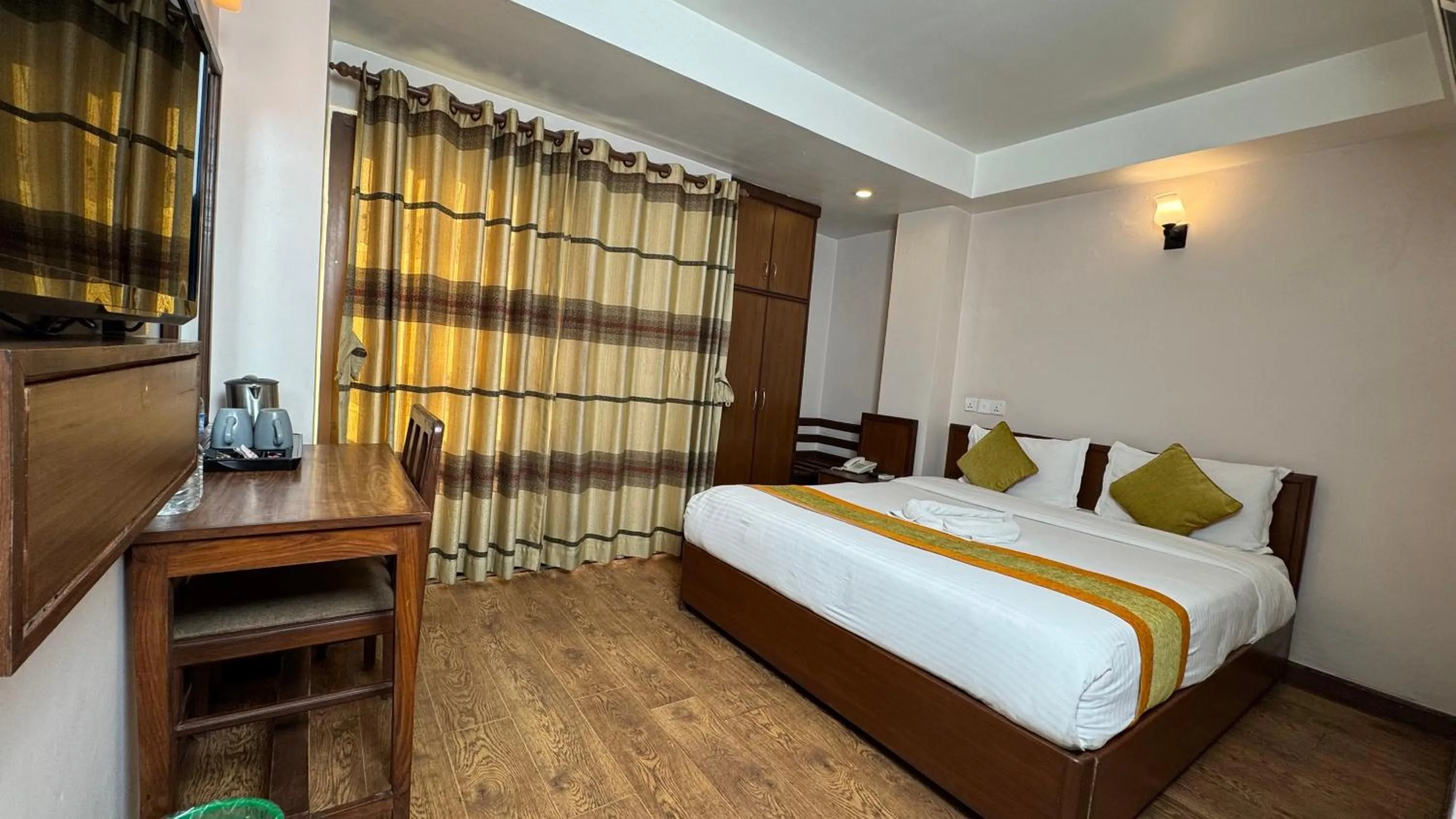 Photo of the whole room, Bed in Hotel Everest Nepal