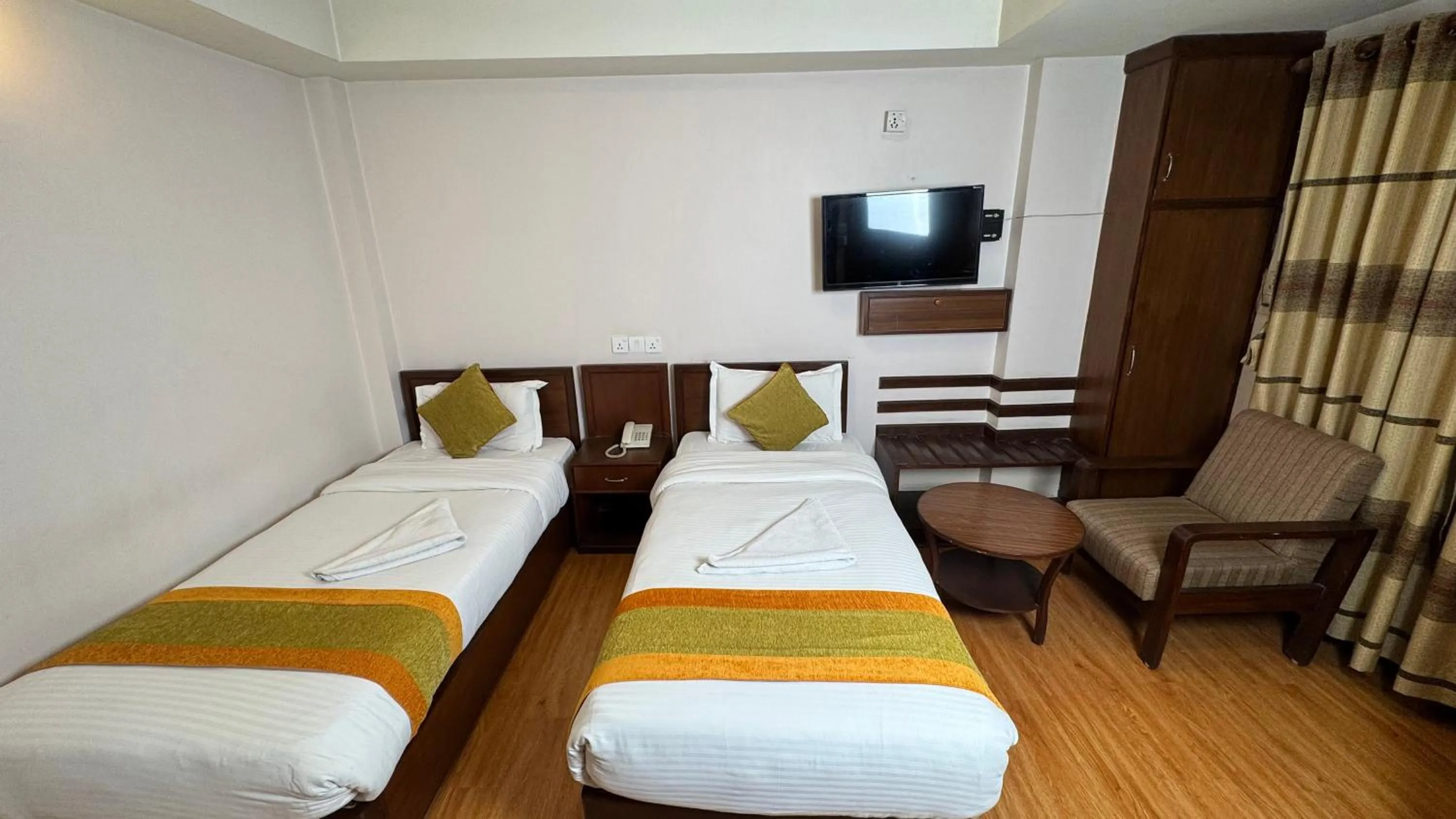 Photo of the whole room, Bed in Hotel Everest Nepal