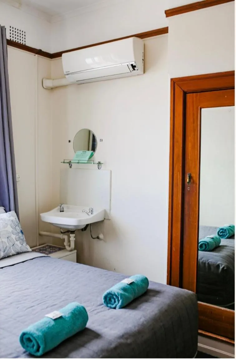 Bed in Bega Grand Hotel