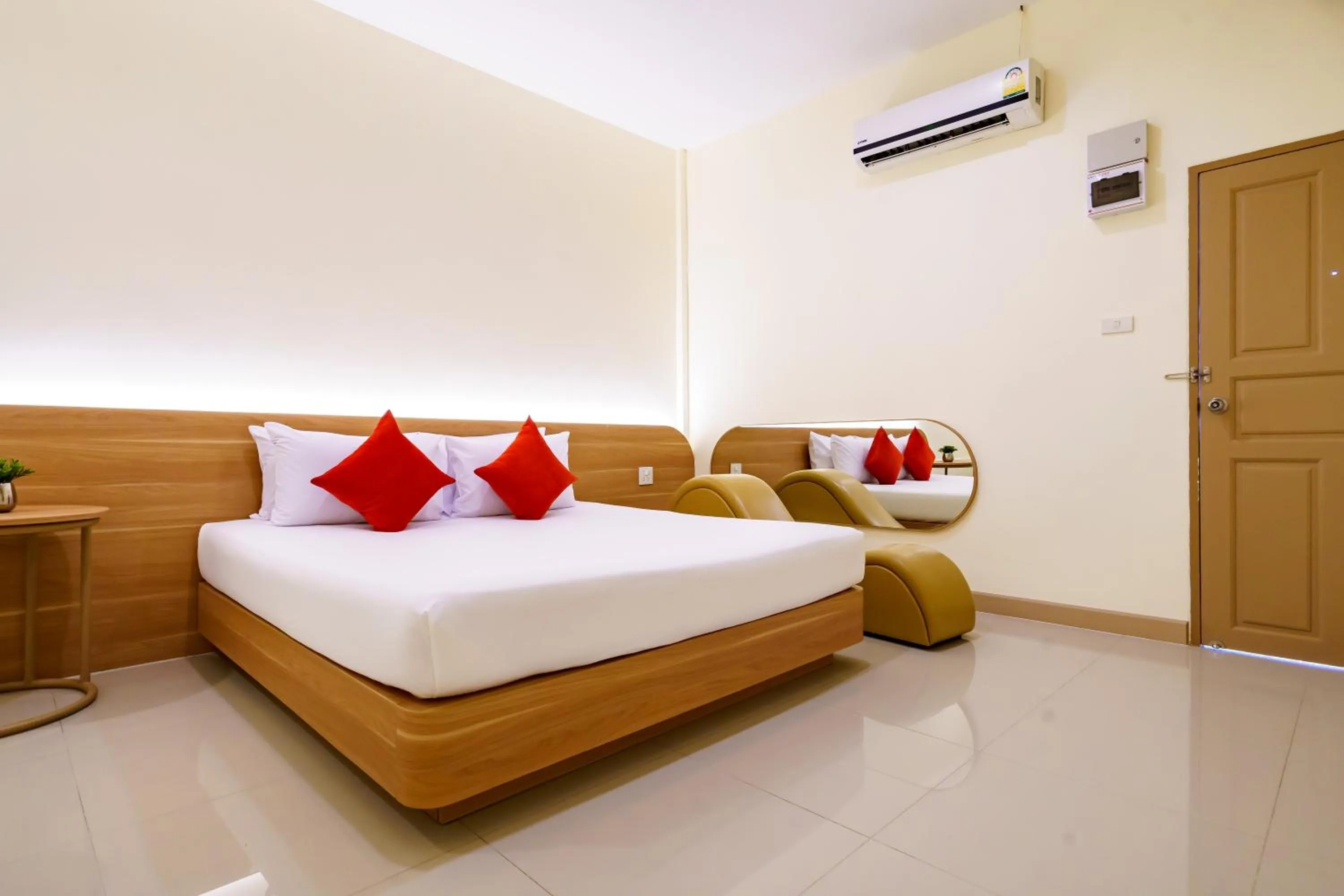 Bed in OK Resort Banchang