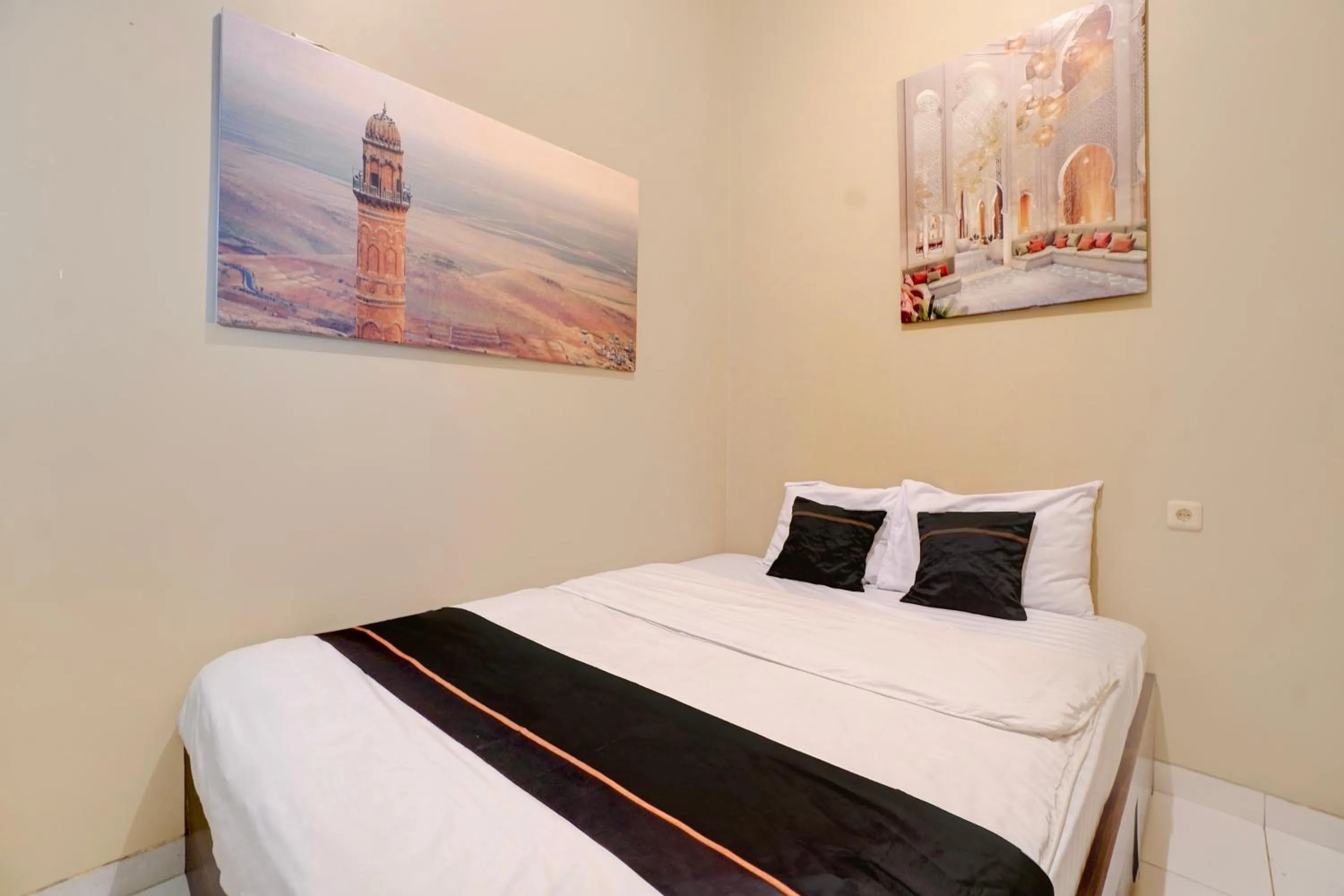 Bedroom, Bed in Hotel O near Monas formerly Pondokan Kota Jakarta