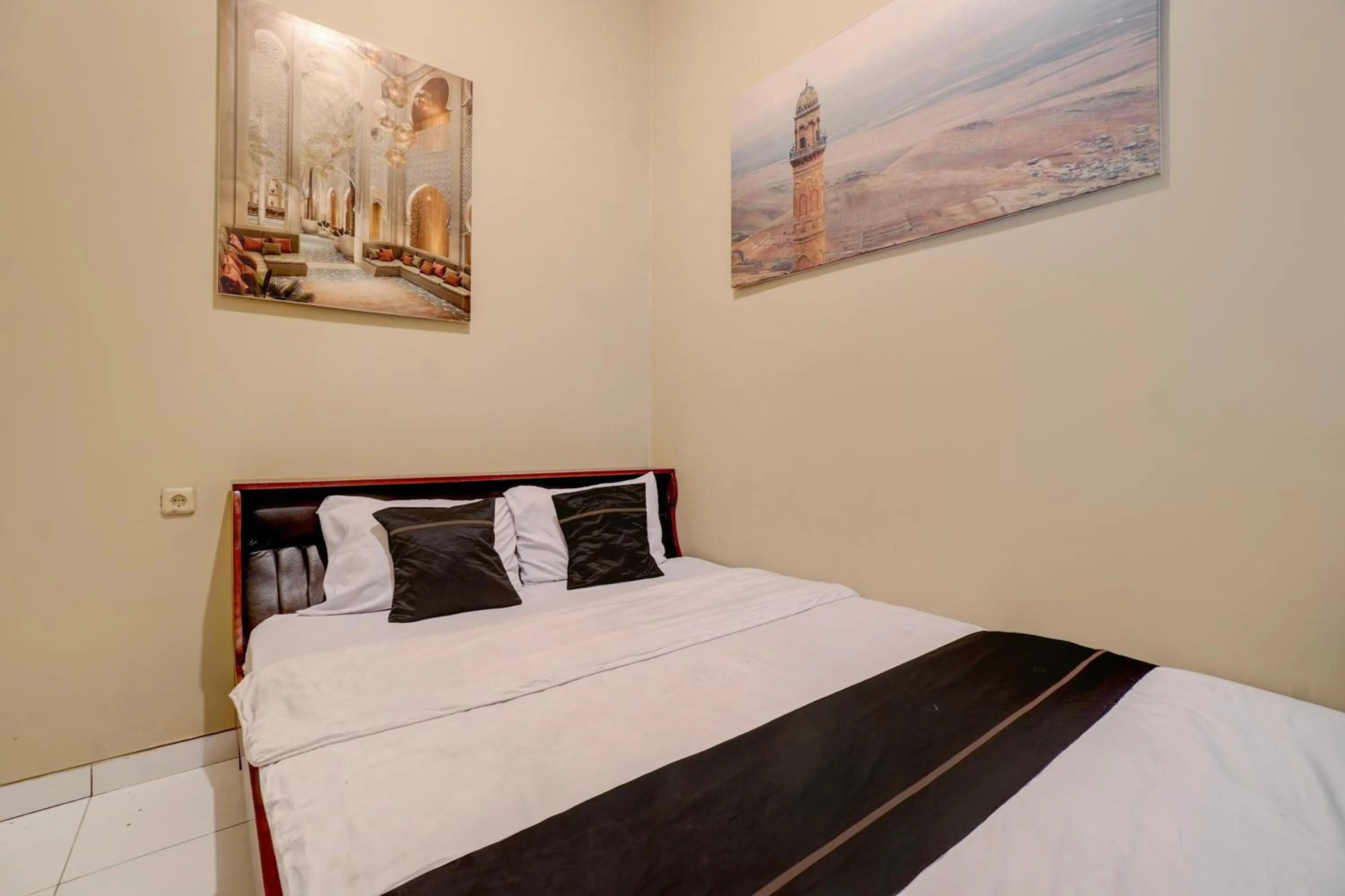 Bedroom, Bed in Hotel O near Monas formerly Pondokan Kota Jakarta