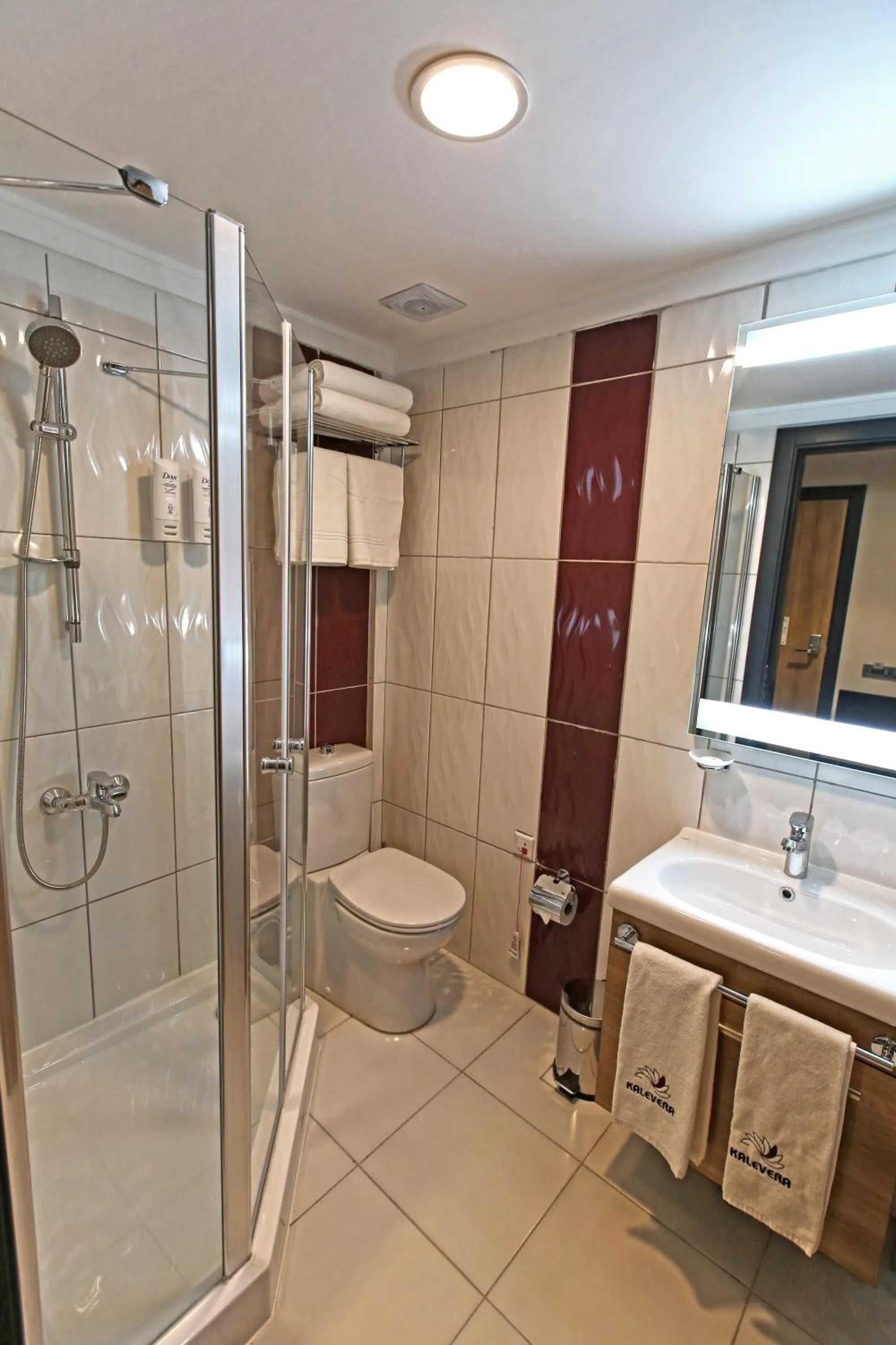 Bathroom in Kalevera Hotel