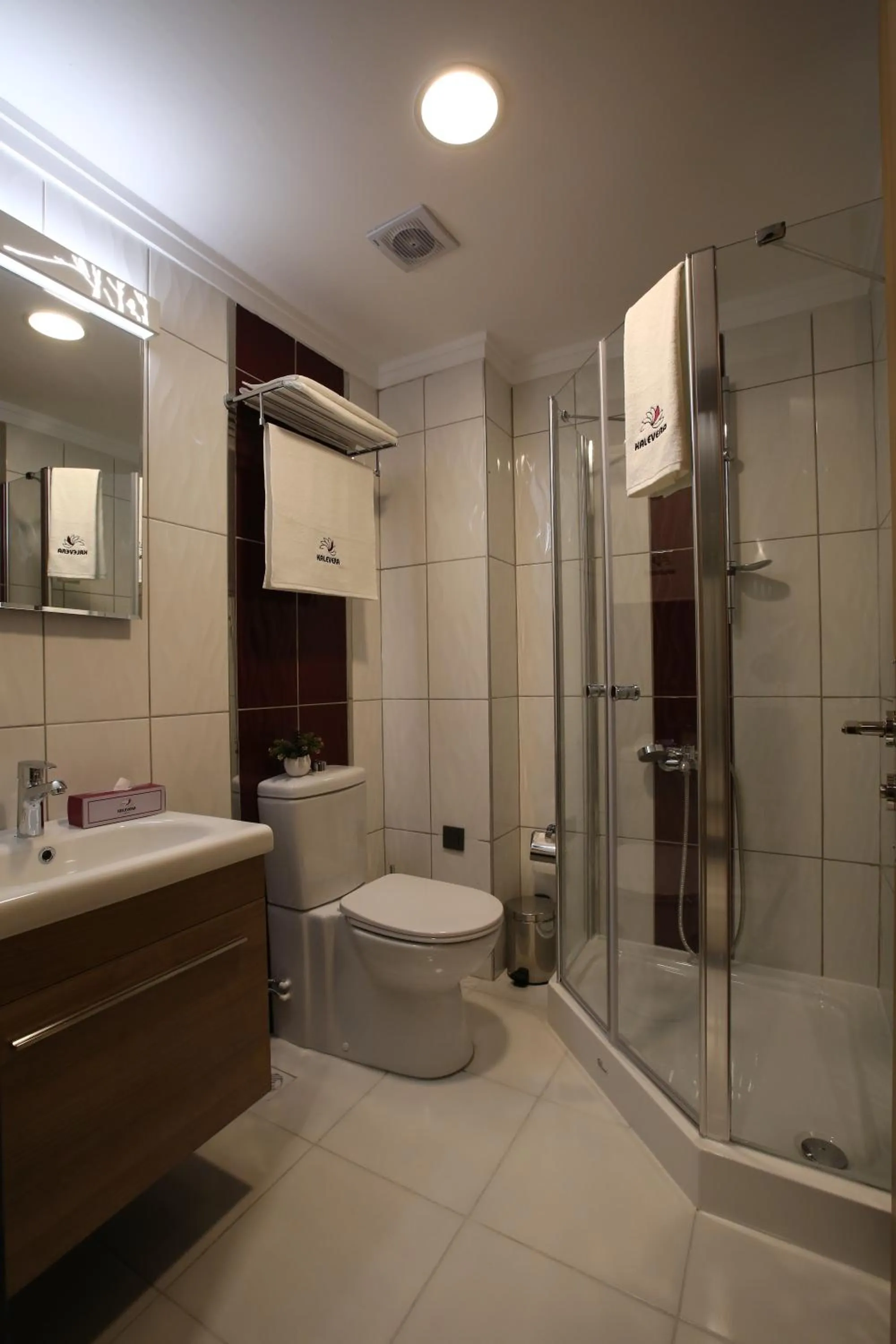 Bathroom in Kalevera Hotel