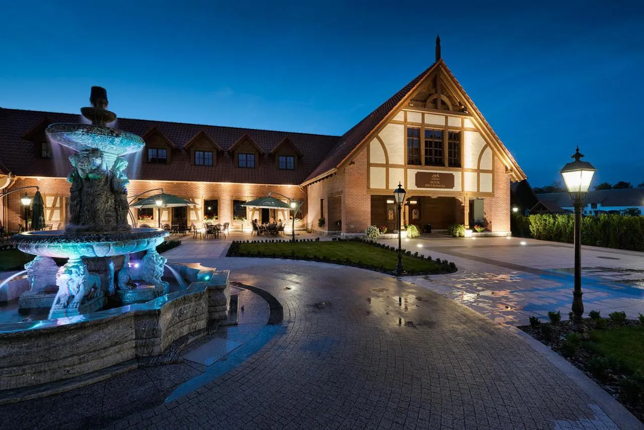 Property building in Hotel Pałac Poledno