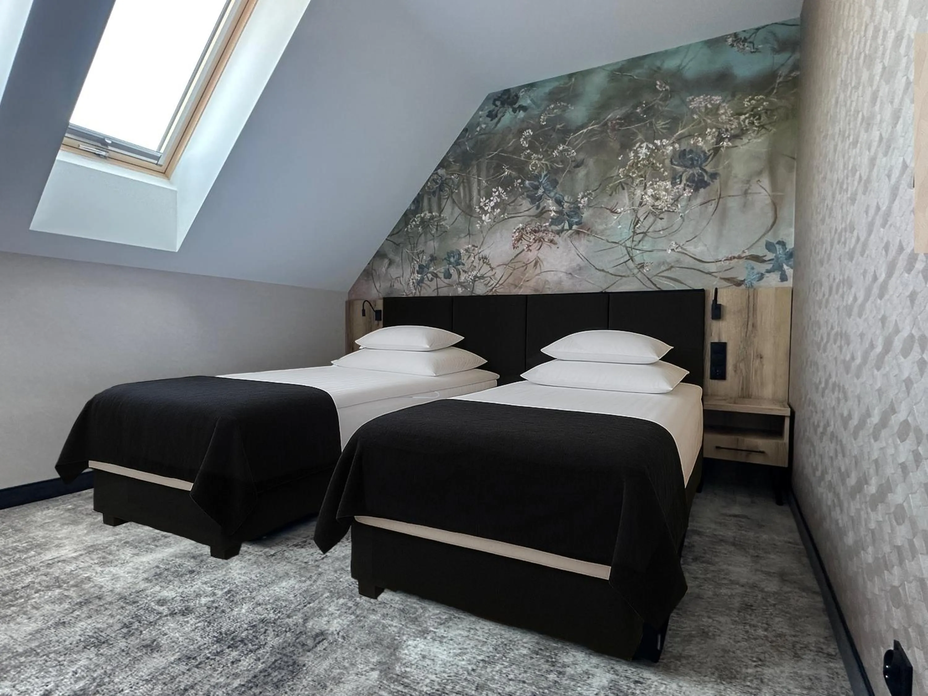 Property building, Bed in Hotel Pałac Poledno