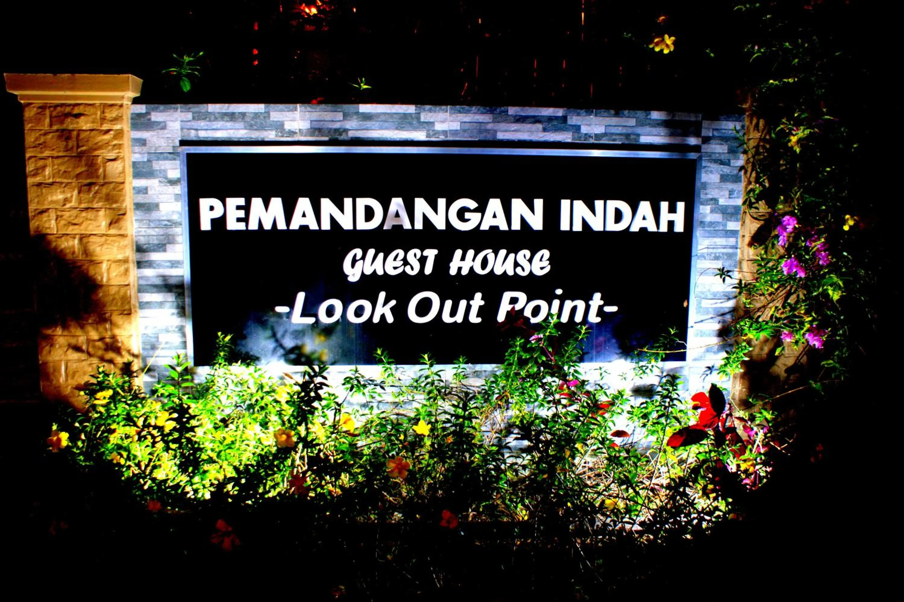 Logo/Certificate/Sign in Pemandangan Indah Guest House - Look Out Point Villa-