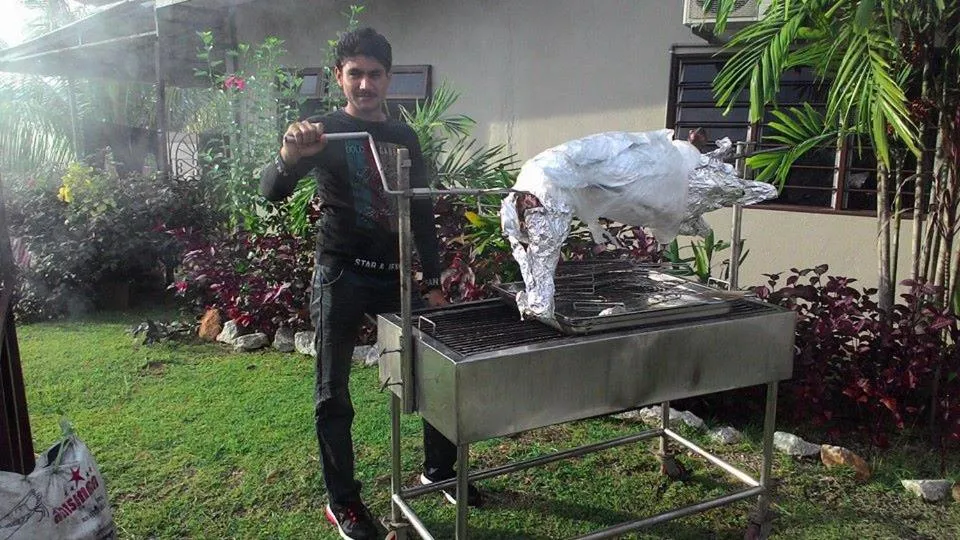 People in Pemandangan Indah Guest House - Look Out Point Villa-