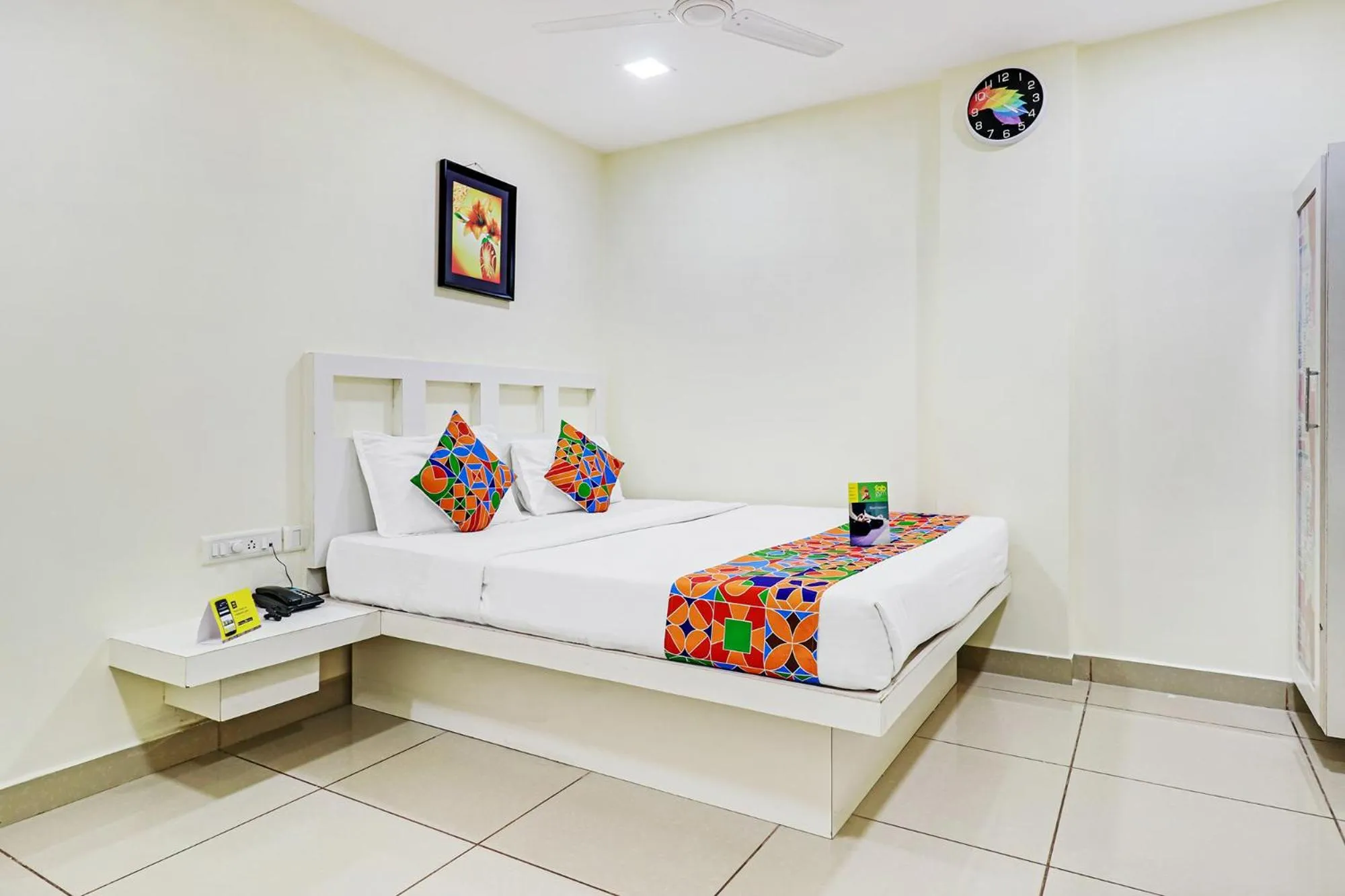 Bed in Fabhotel Colors Service Apartment - Nr MRC Nagar