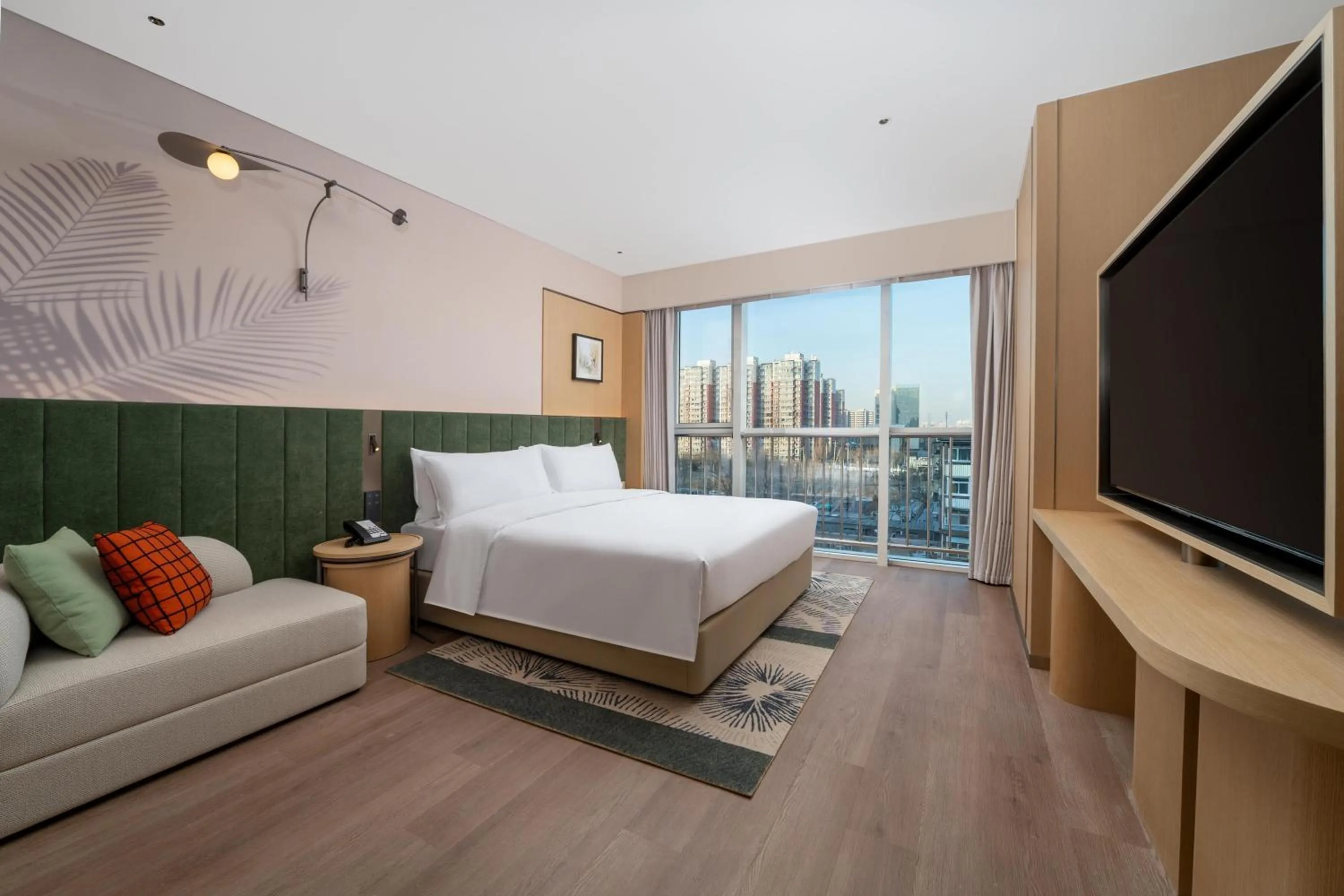 Bed in Hilton Garden Inn Beijing Fengtai Xinxiang Building