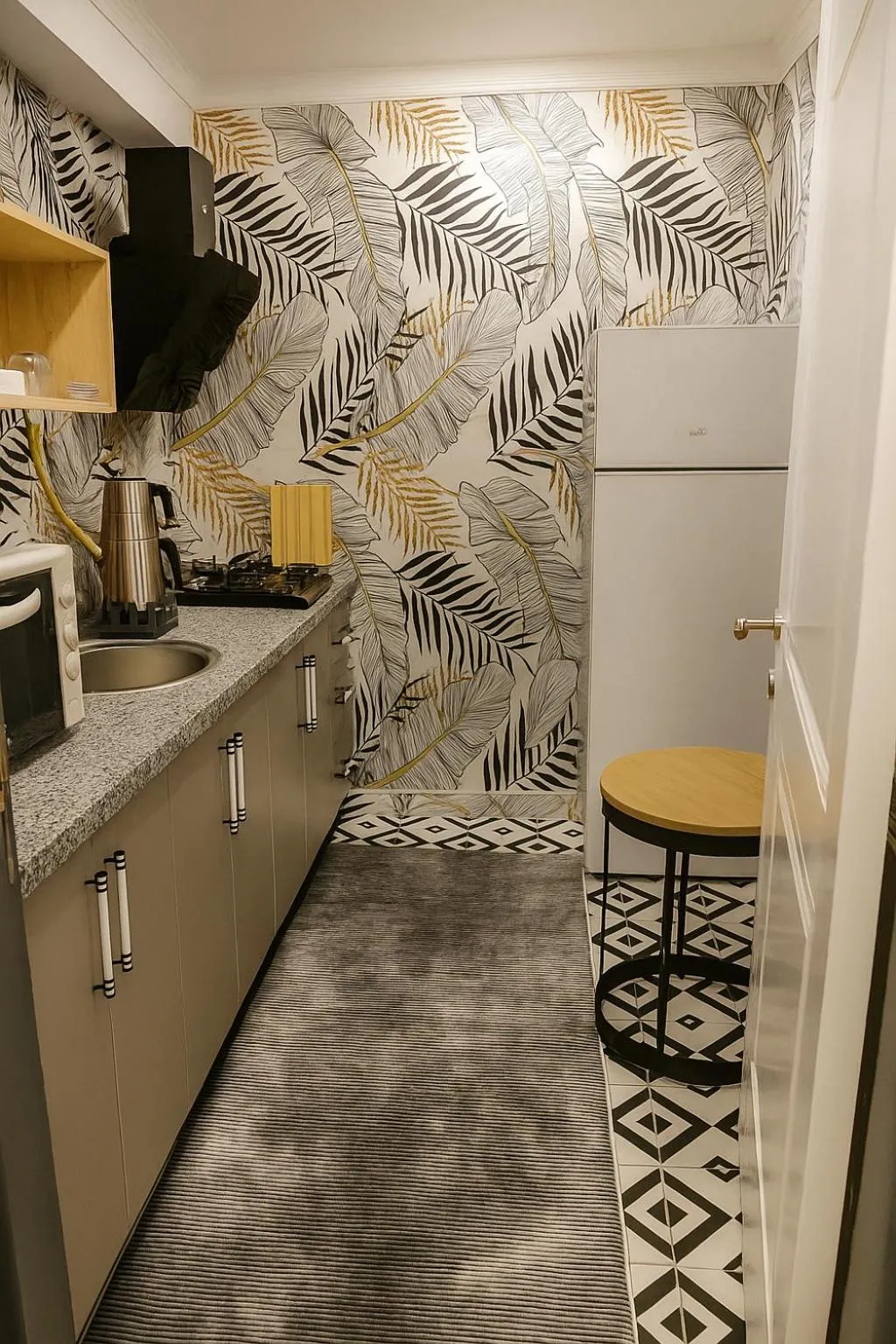 Kitchen or kitchenette in Sare Apartments - Sultanahmet