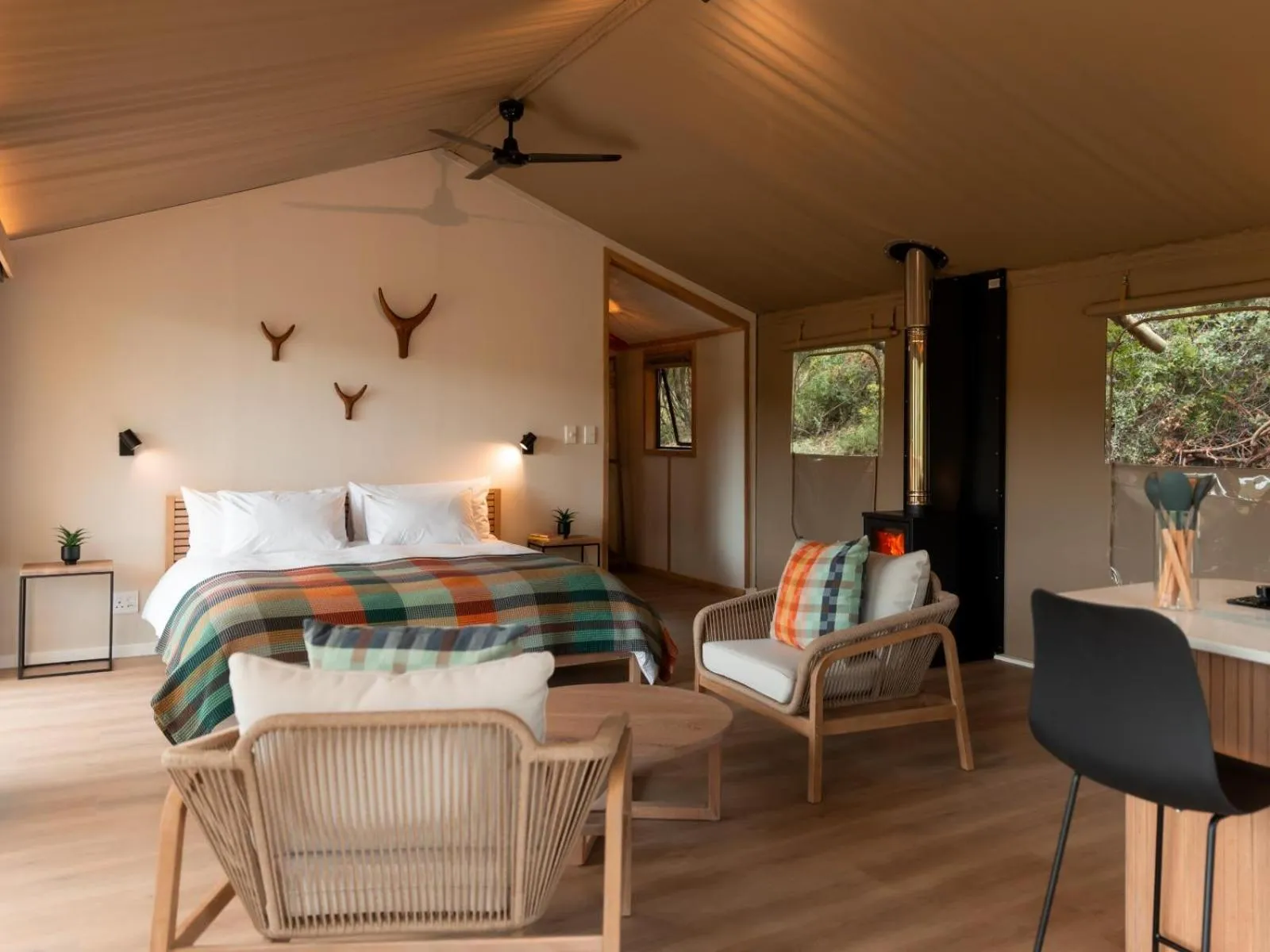Bed in AfriCamps Klein Karoo