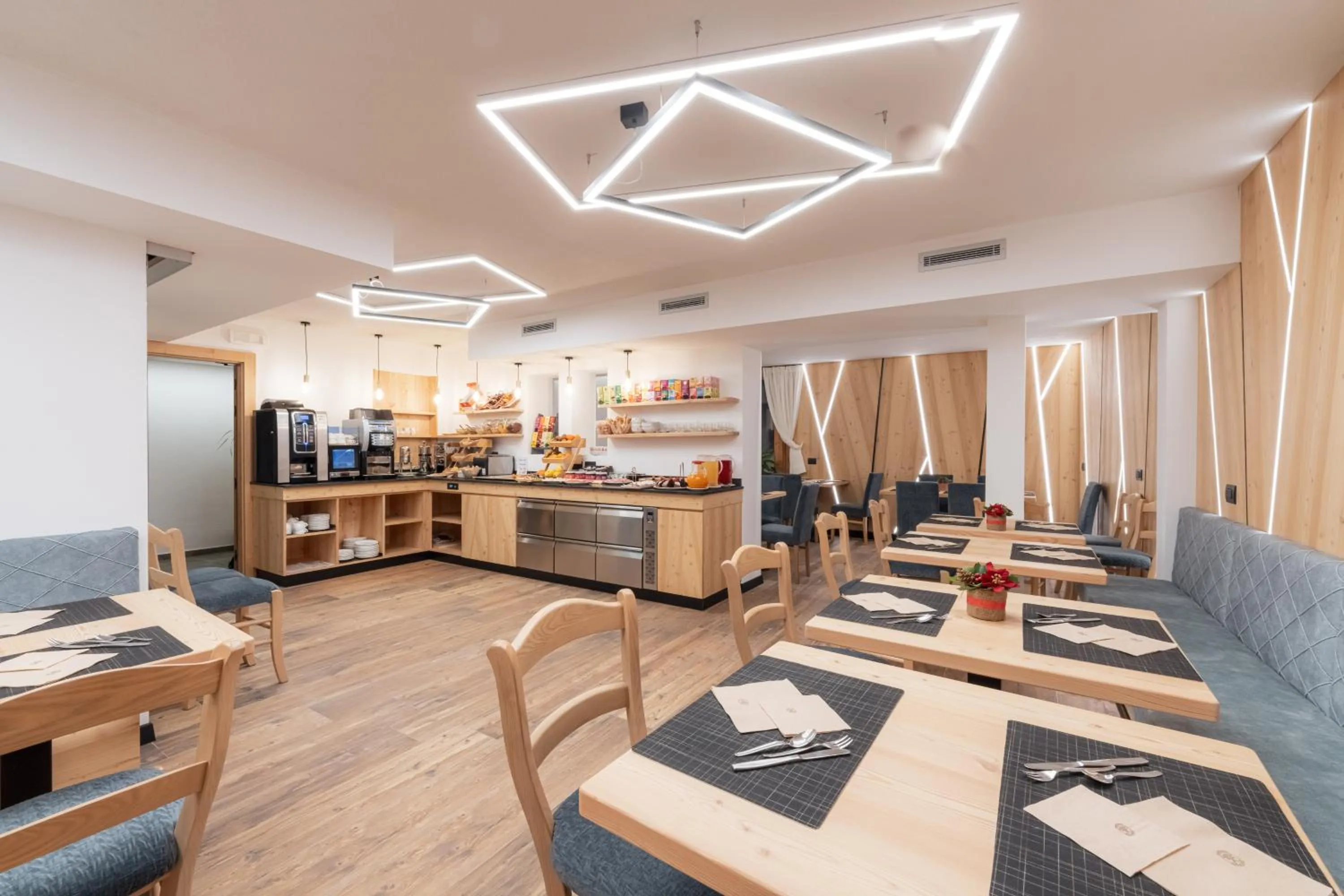 Breakfast in Albergo Garni Edy (B&B)