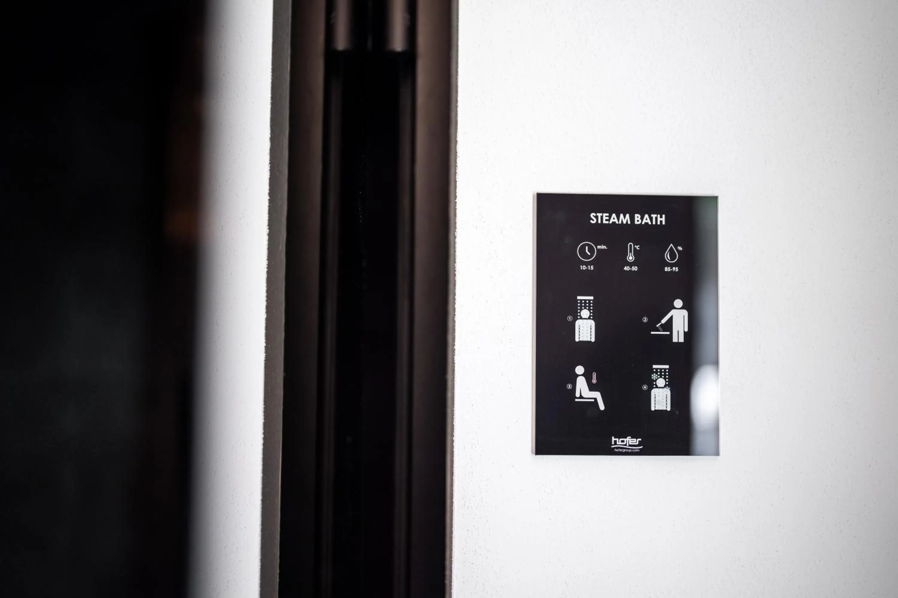 Steam room in Albergo Garni Edy (B&B)