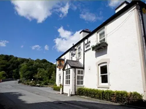 Double Room with Private Bathroom in The Black Lion Double Room with Private Bathroom in The Black Lion